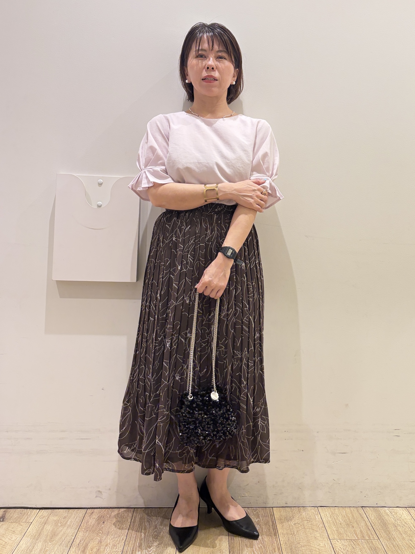 YUKOさんの「index｜【接触冷感】タックパフスリーブブラウス《吸水速乾／防シワ／洗濯機OK／XS～3L／6col》」を使ったコーディネート
