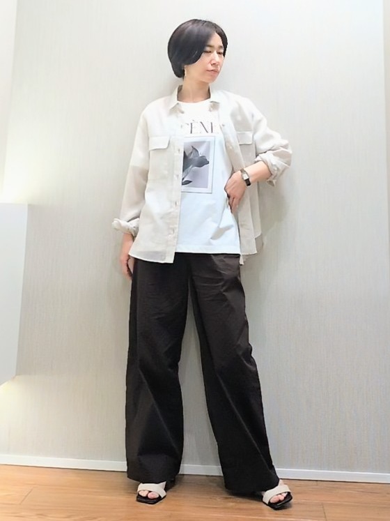ミズタさんの「UNTITLED｜【古畑星夏さん着用/接触冷感】ドライタッチシャツ」を使ったコーディネート