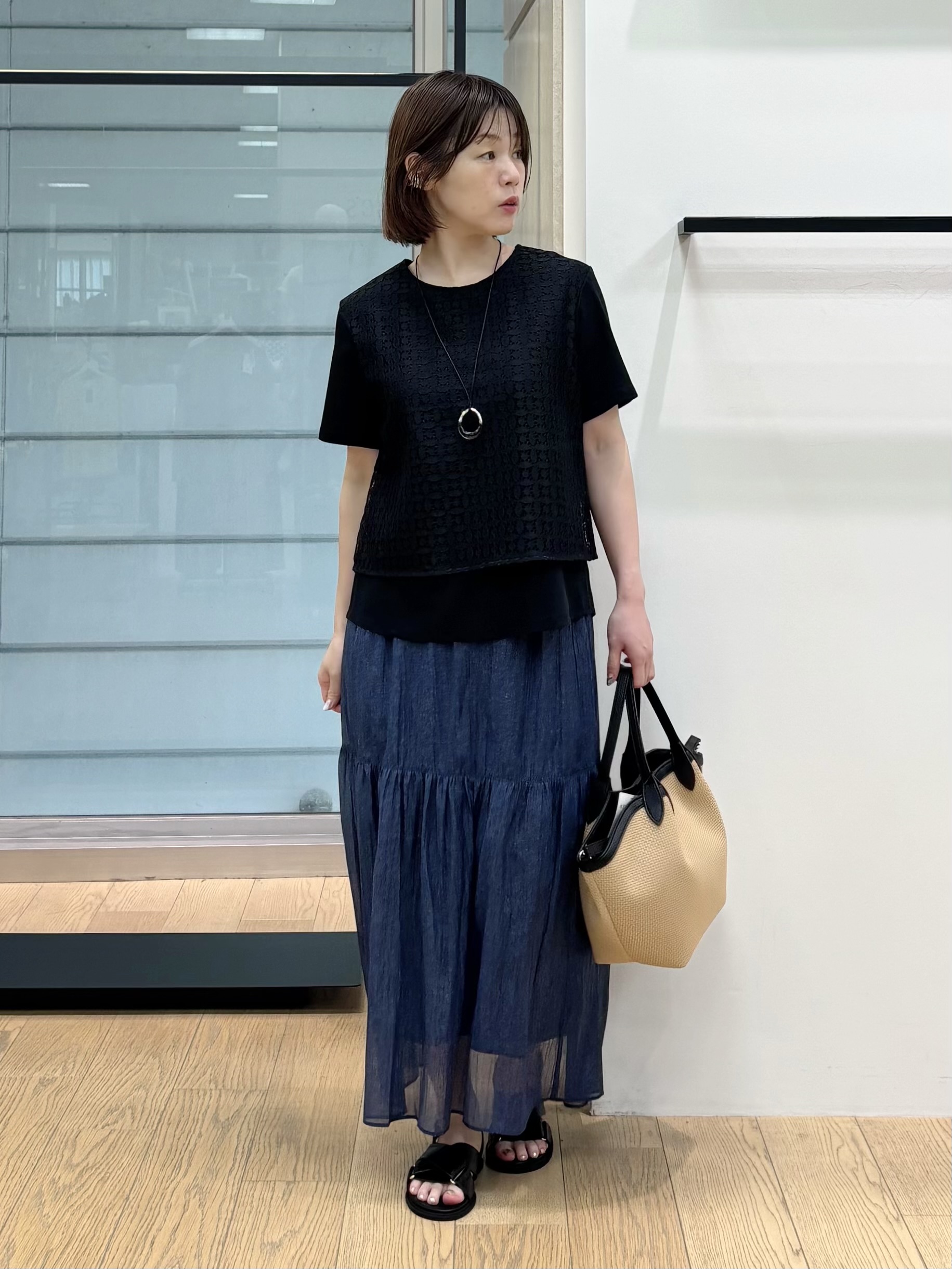 asamiさんの「INDIVI｜【洗える】レイヤード風レースコンビTシャツ」を使ったコーディネート