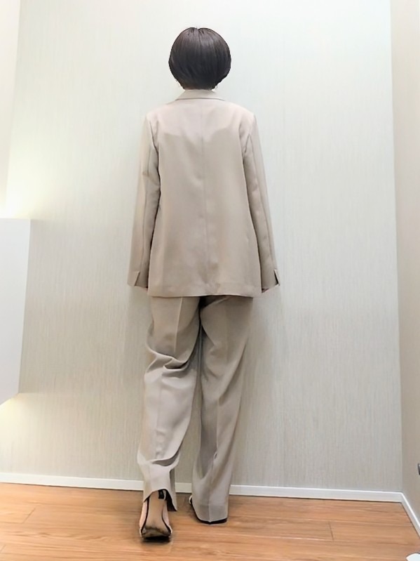 ミズタさんの「UNTITLED｜ダイヤジオメプリントブラウス」を使ったコーディネート