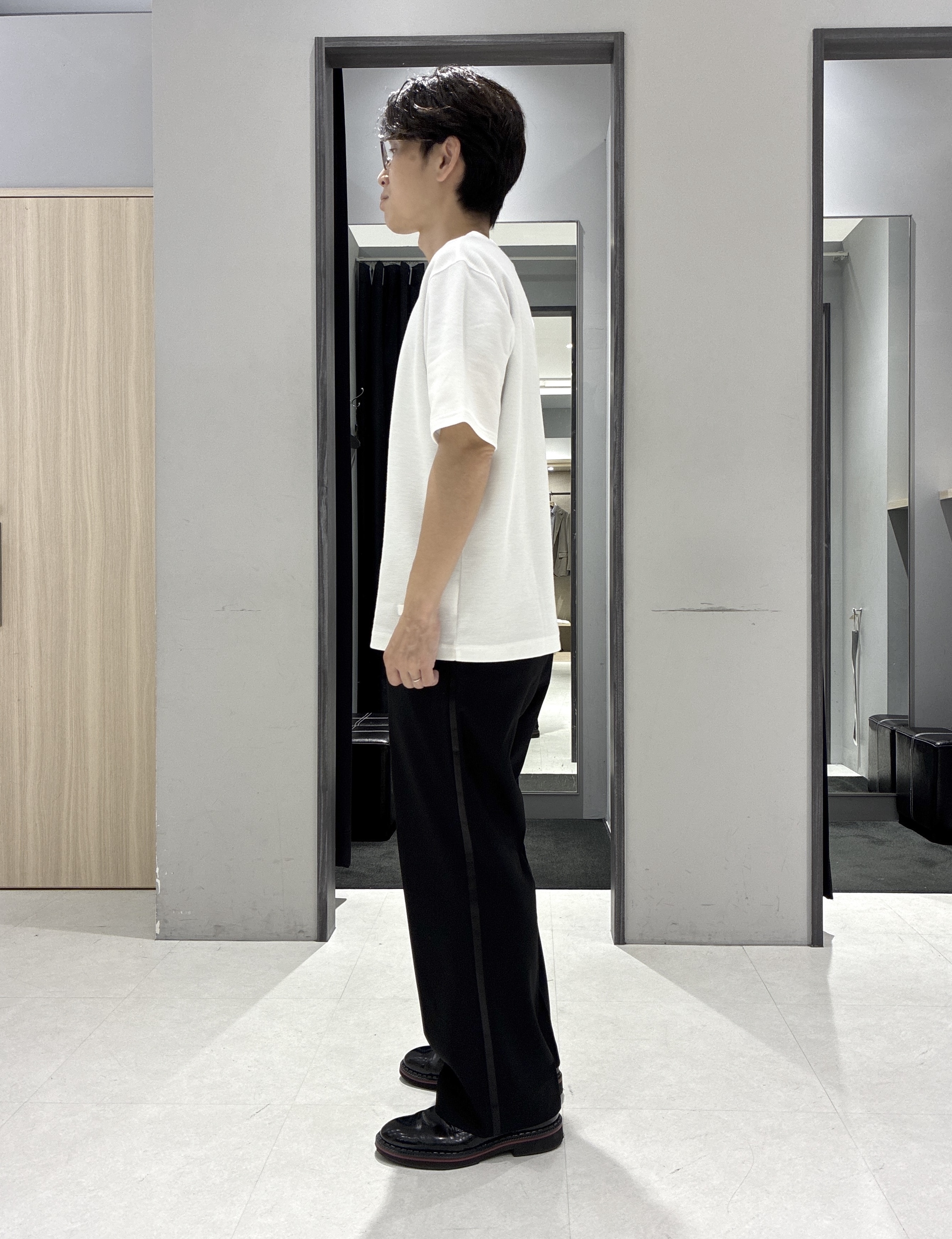わいずみさんの「TAKEO KIKUCHI｜【抗菌防臭】COOL DOTS（R）ドビープリント ジャケット」を使ったコーディネート