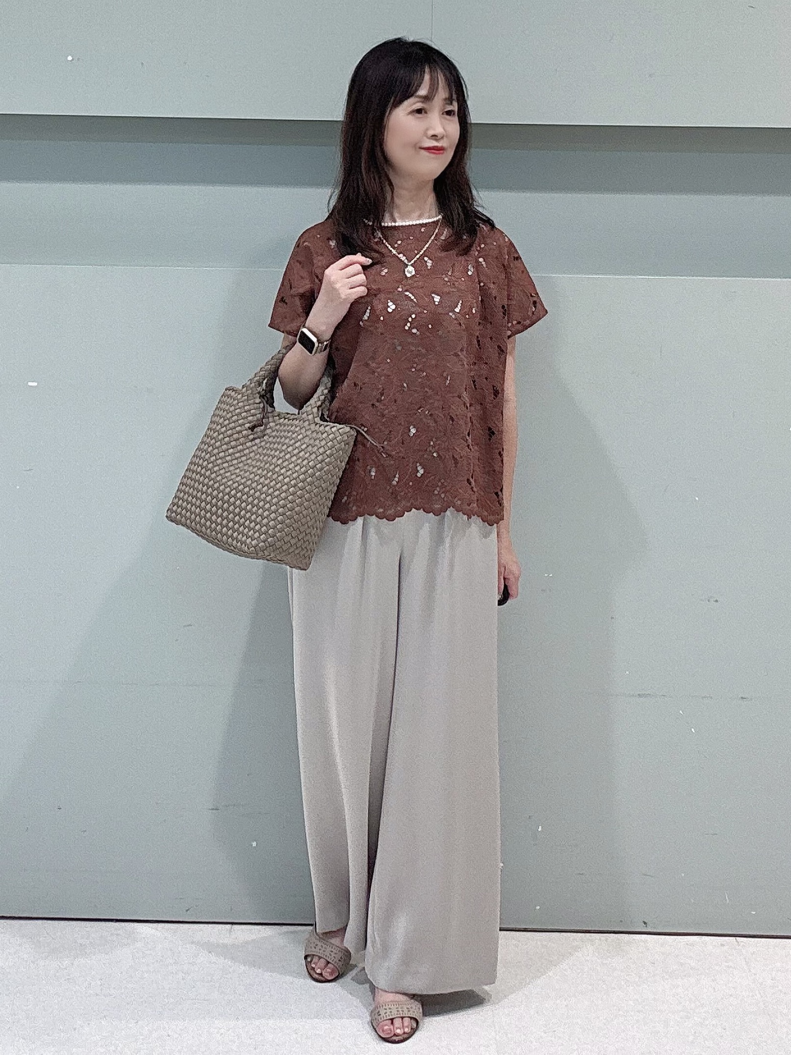 makiさんの「UNTITLED｜【セットアップ可能】リーフレースブラウス」を使ったコーディネート