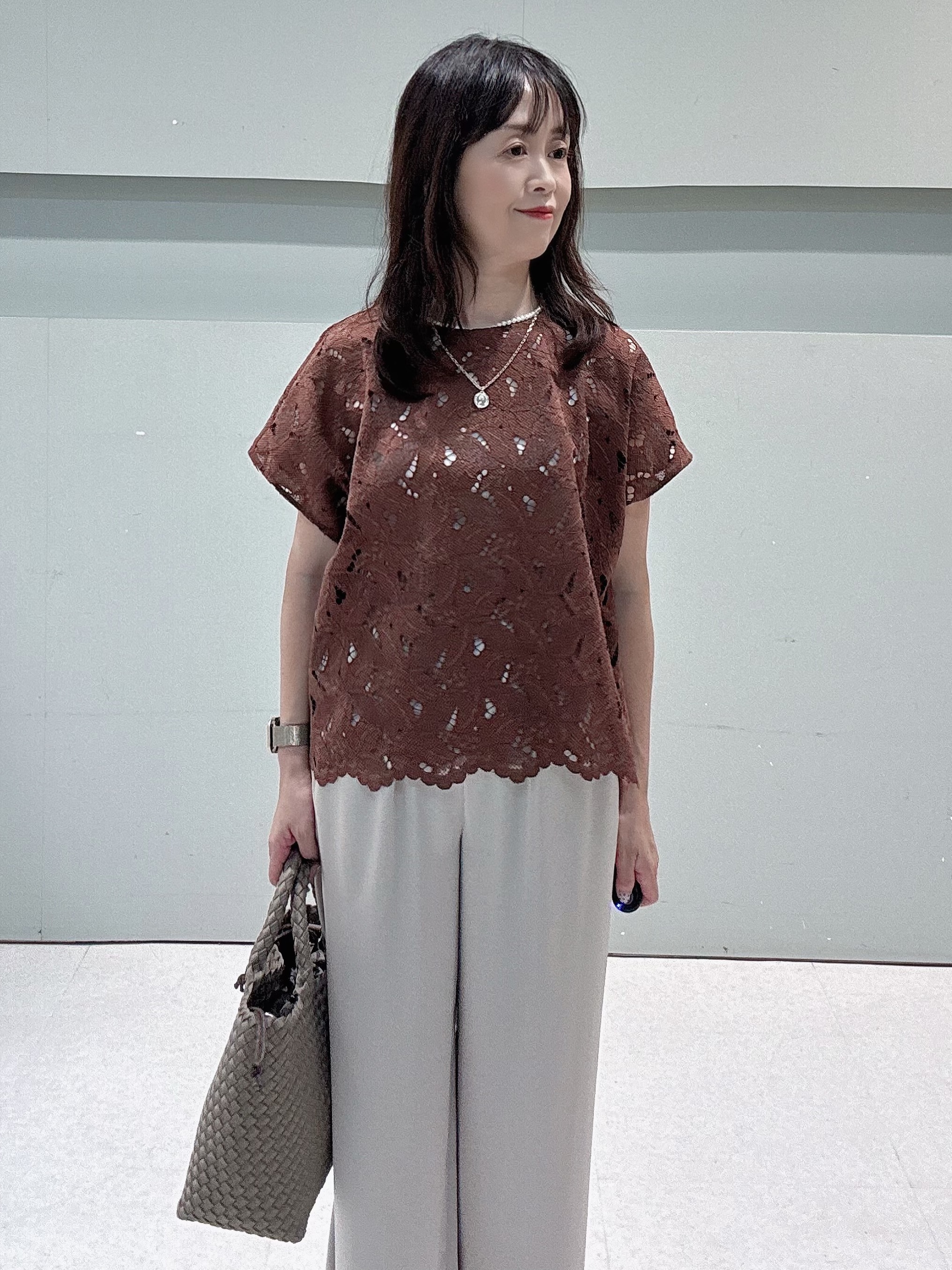 makiさんの「UNTITLED｜【セットアップ可能】リーフレースブラウス」を使ったコーディネート