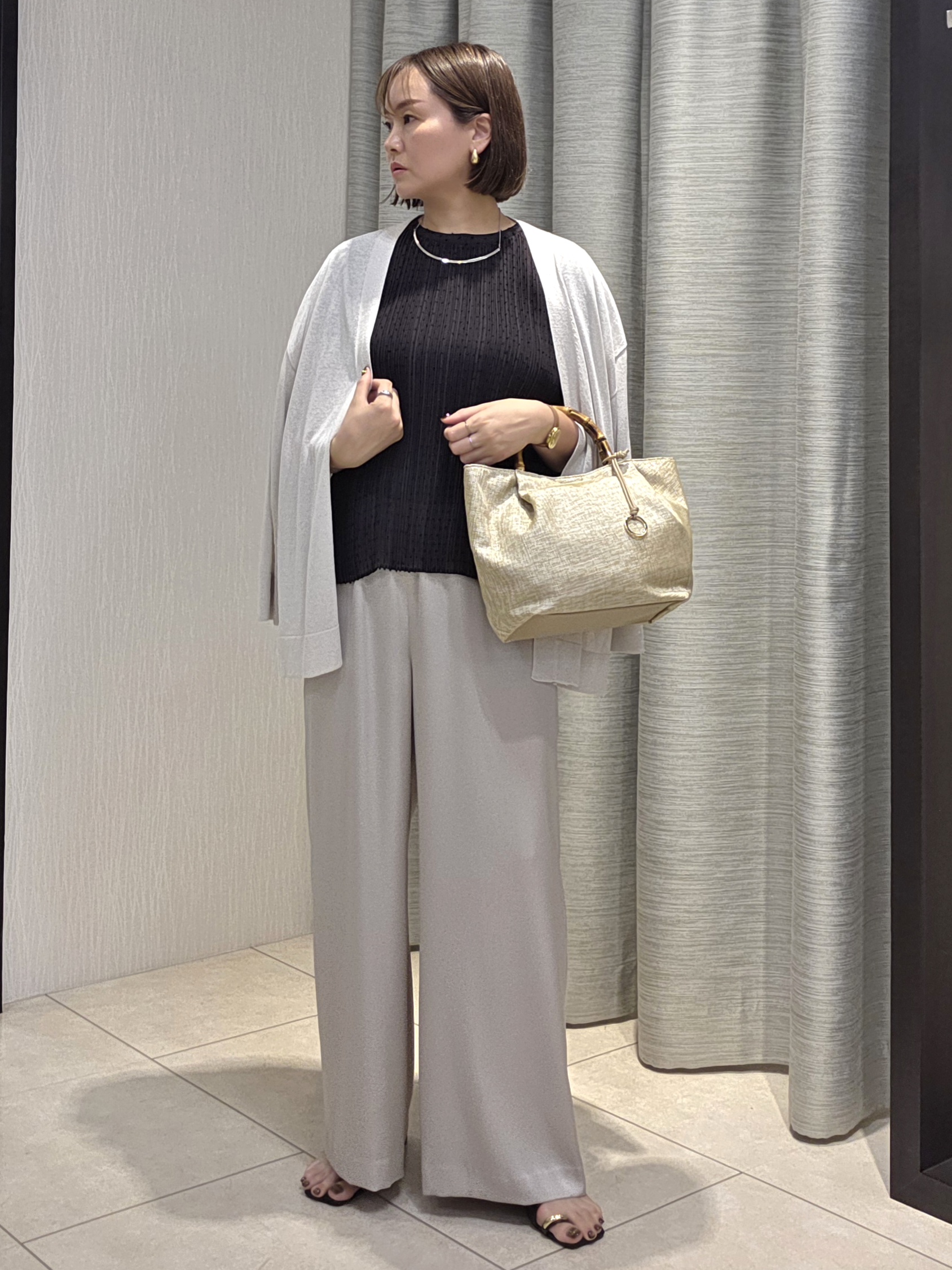 naokoさんの「UNTITLED｜【1枚で着映える】ドットジャガードブラウス」を使ったコーディネート