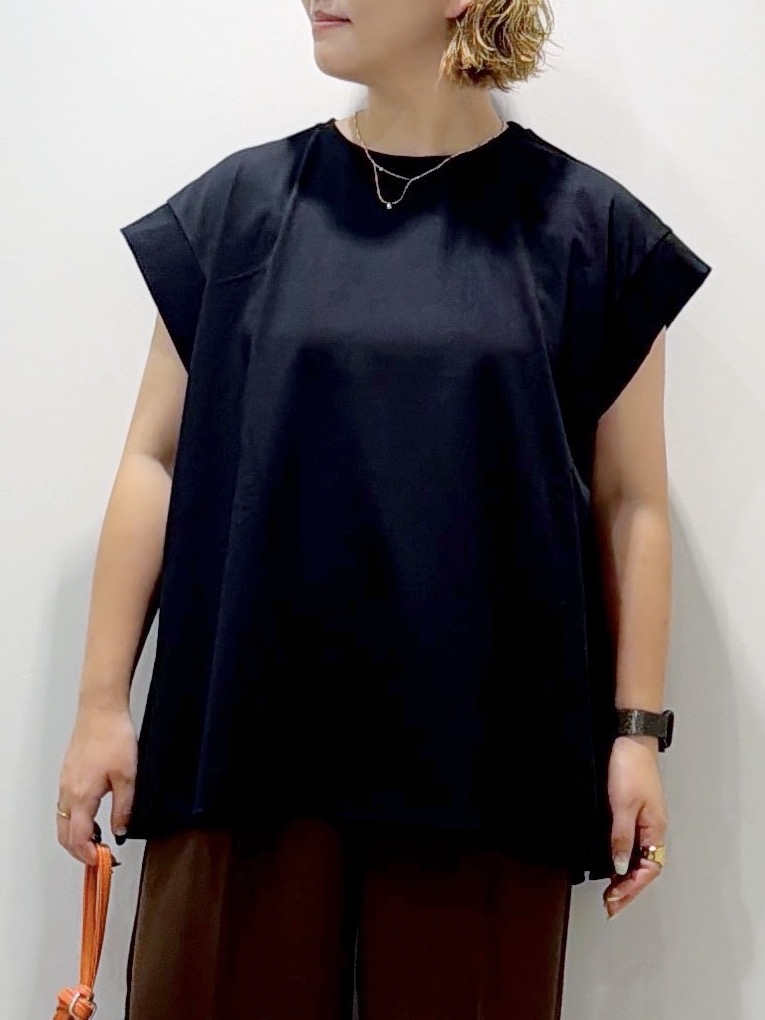 sumicaさんの「OPAQUE.CLIP｜【接触冷感】バックフレアドッキングカットソー《洗濯機OK》」を使ったコーディネート