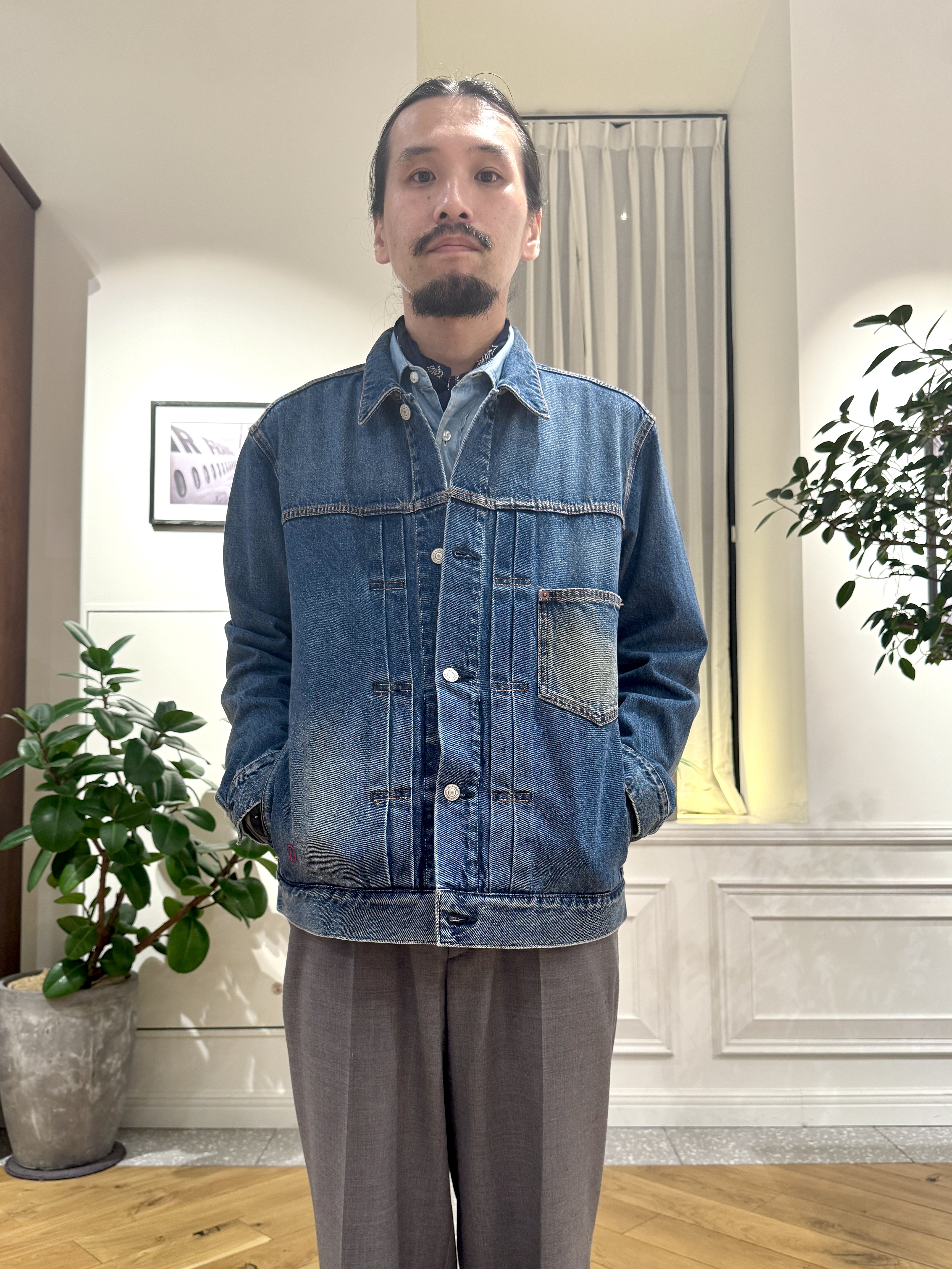 kawarataniさんの「DRESSTERIOR｜ファーストモデル ユーズドデニムGジャン」を使ったコーディネート
