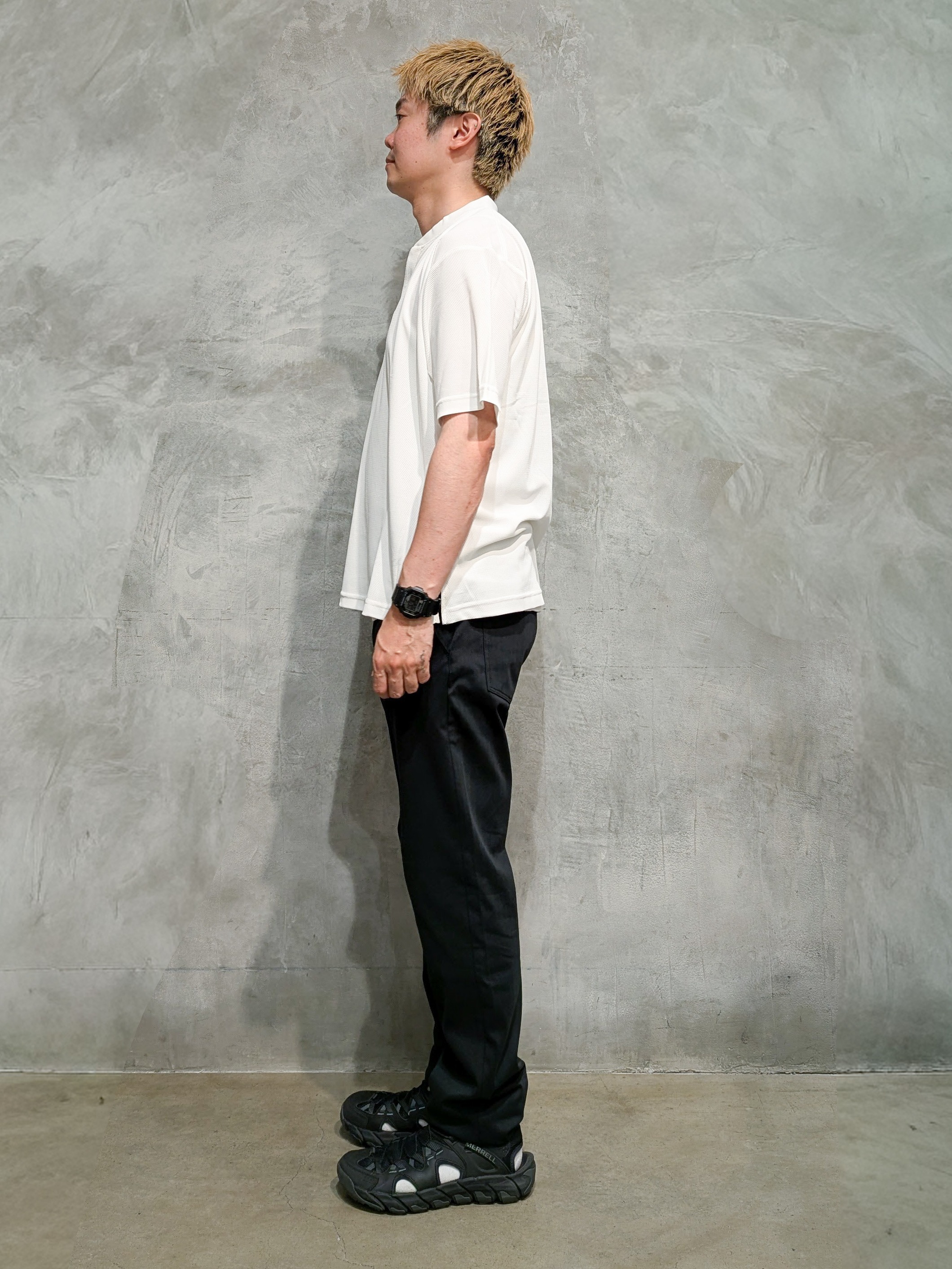 daiさんの「THE SHOP TK｜【サラッと軽い着心地に。】BO-NO HENLEY TEE/ボーノヘンリーネック Tシャツ　吸水速乾」を使ったコーディネート