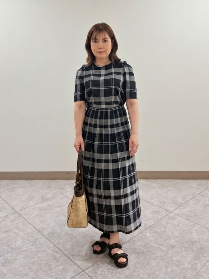 S.xuliさんの「Reflect｜【セットアップ／手洗い可】チェック柄パフスリーブブラウス」を使ったコーディネート