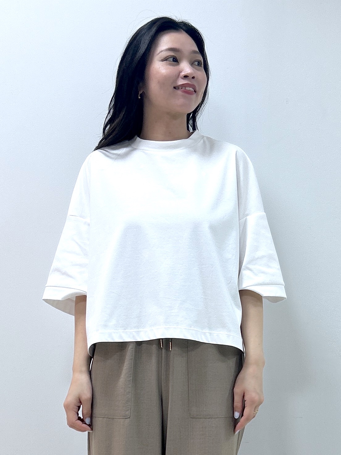Kaiさんの「Dessin｜【新色追加/体型カバー】美光沢カットソーボクシーシルエット」を使ったコーディネート