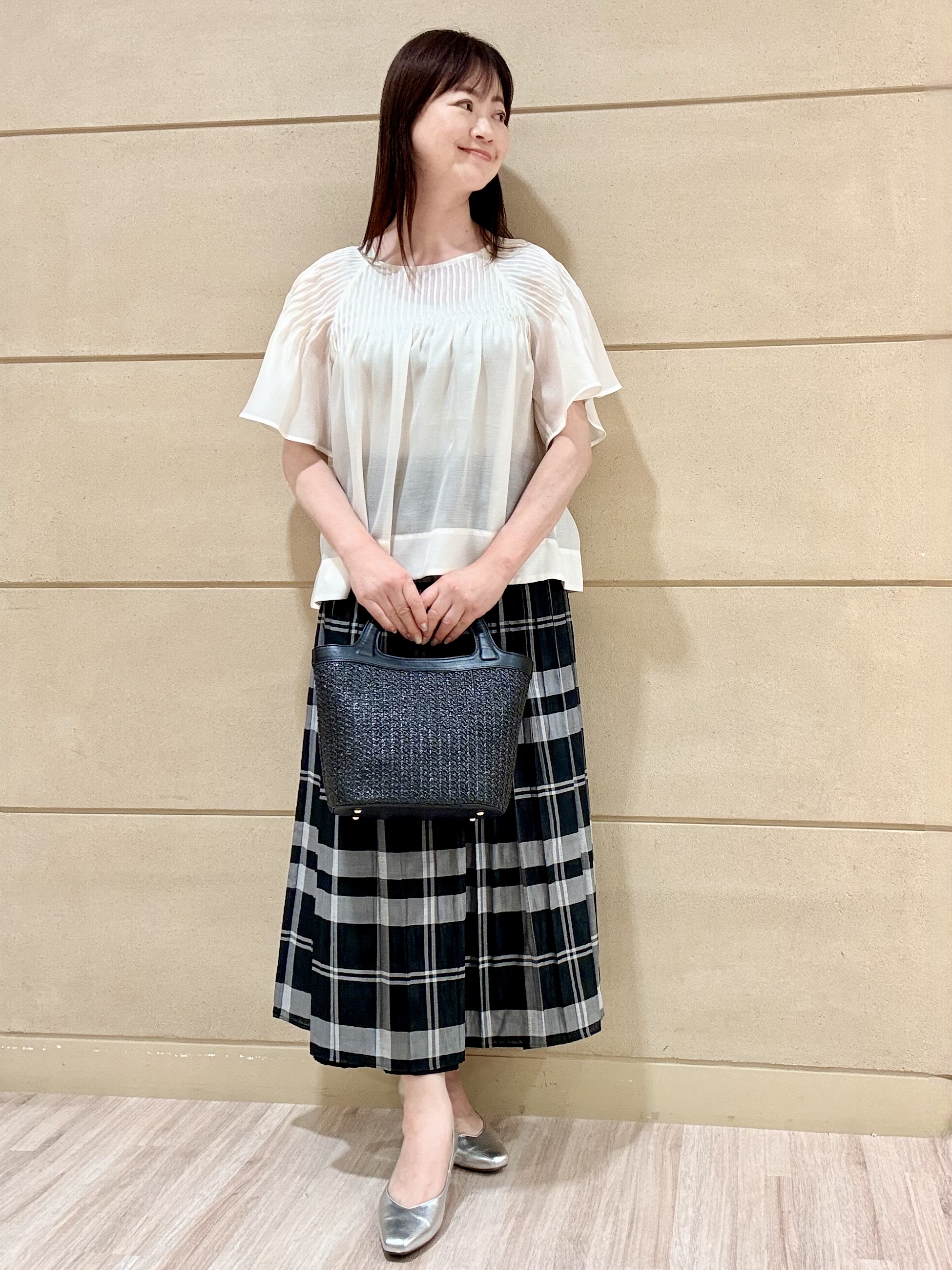 Marさんの「Reflect｜ピンタックデザインフレアスリーブブラウス」を使ったコーディネート