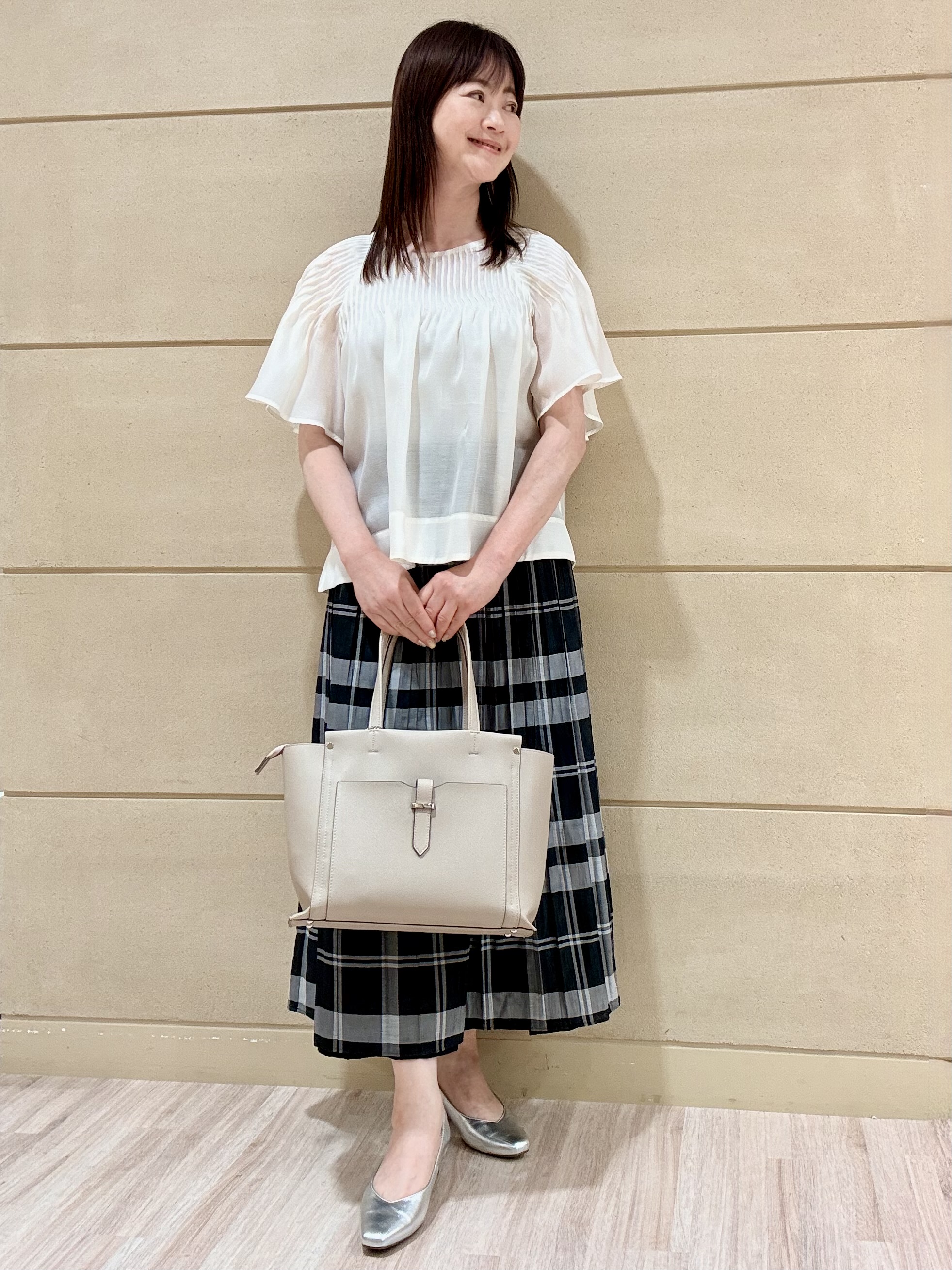Marさんの「Reflect｜ピンタックデザインフレアスリーブブラウス」を使ったコーディネート