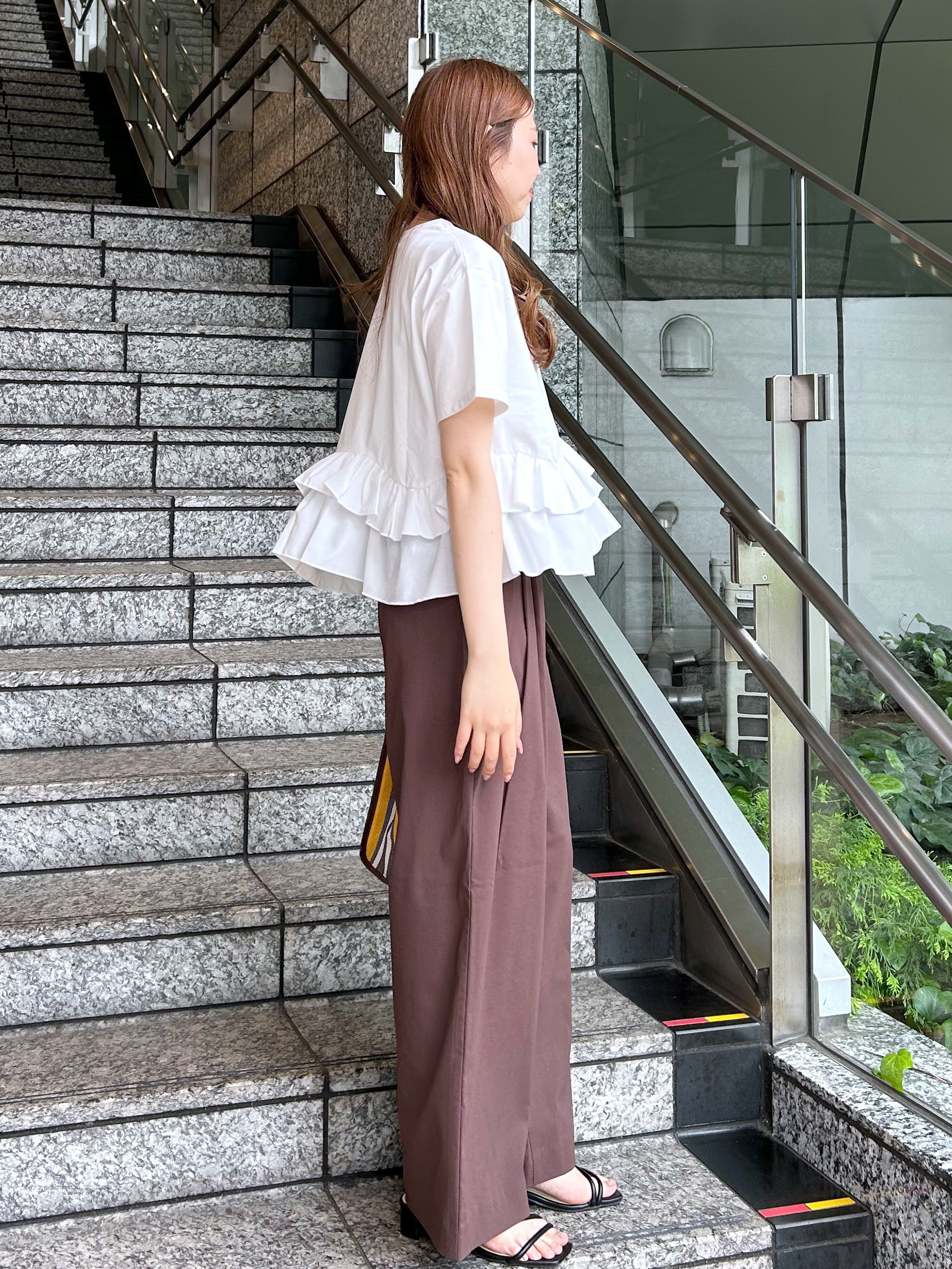 Risaさんの「OPAQUE.CLIP｜裾フリルドッキングTシャツ【洗濯機OK】」を使ったコーディネート
