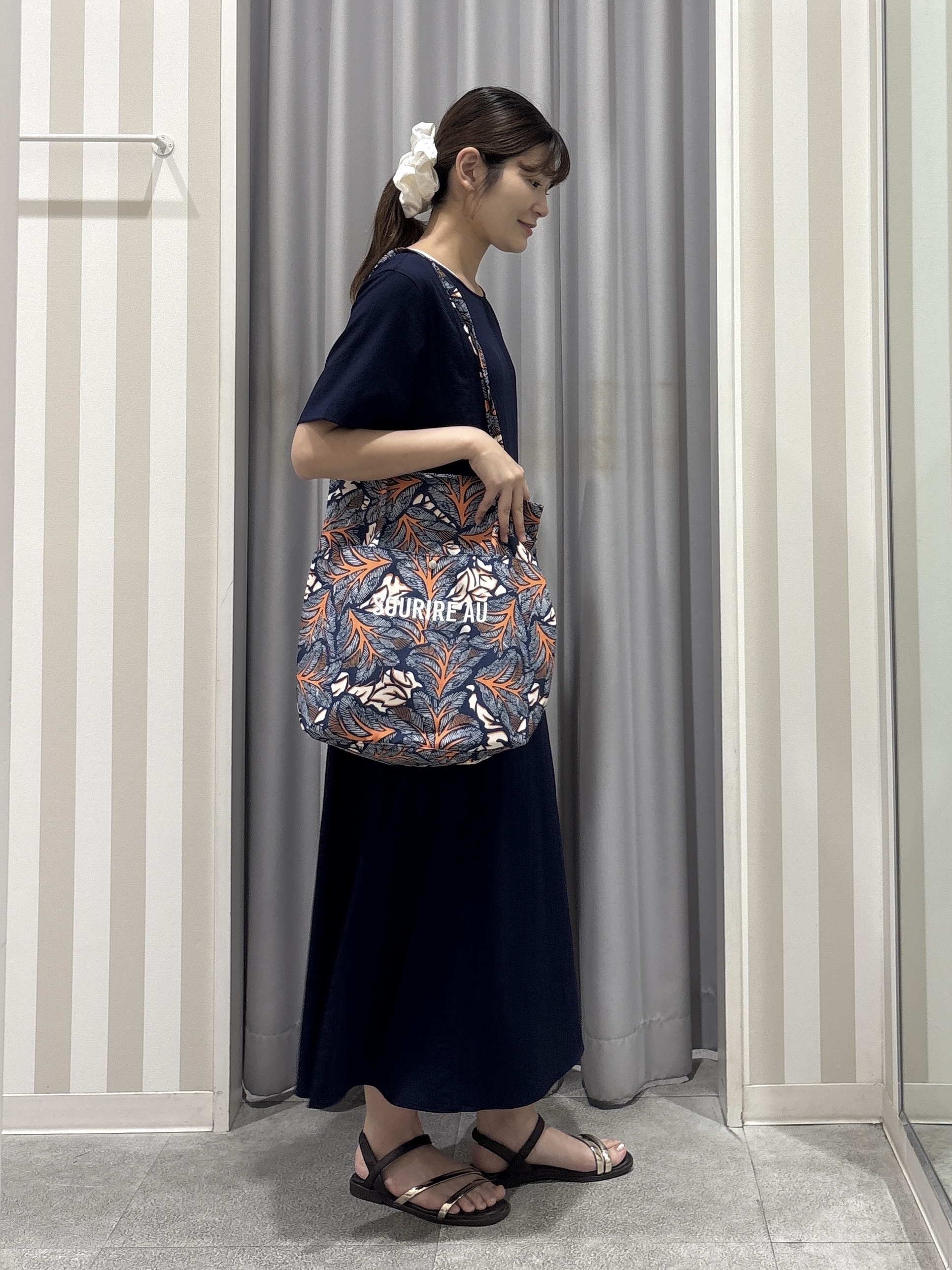Rikaさんの「SHOO･LA･RUE｜ラタプリントトートバッグ」を使ったコーディネート