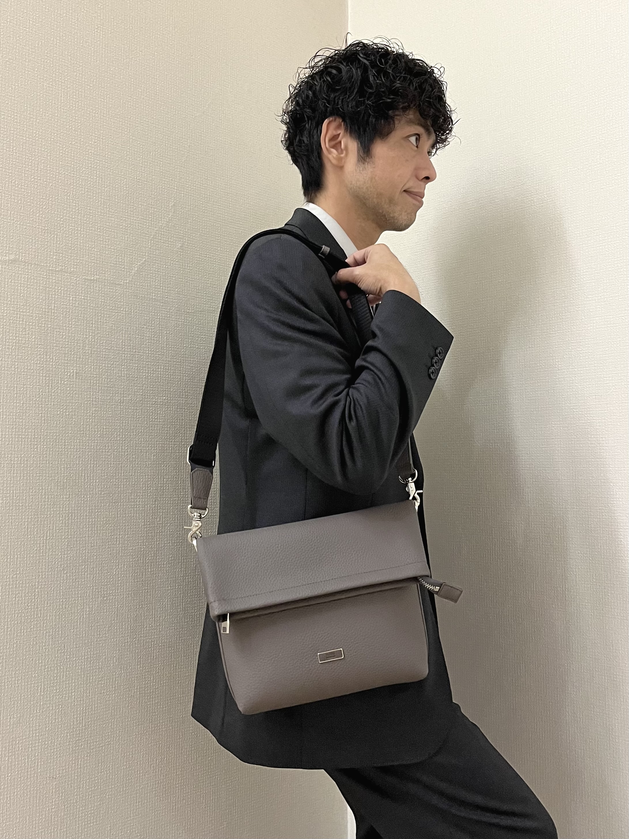 URAさんの「TAKEO KIKUCHI｜【BOWLER HAT LABEL】ピンヘッドジャージ ジャケット」を使ったコーディネート