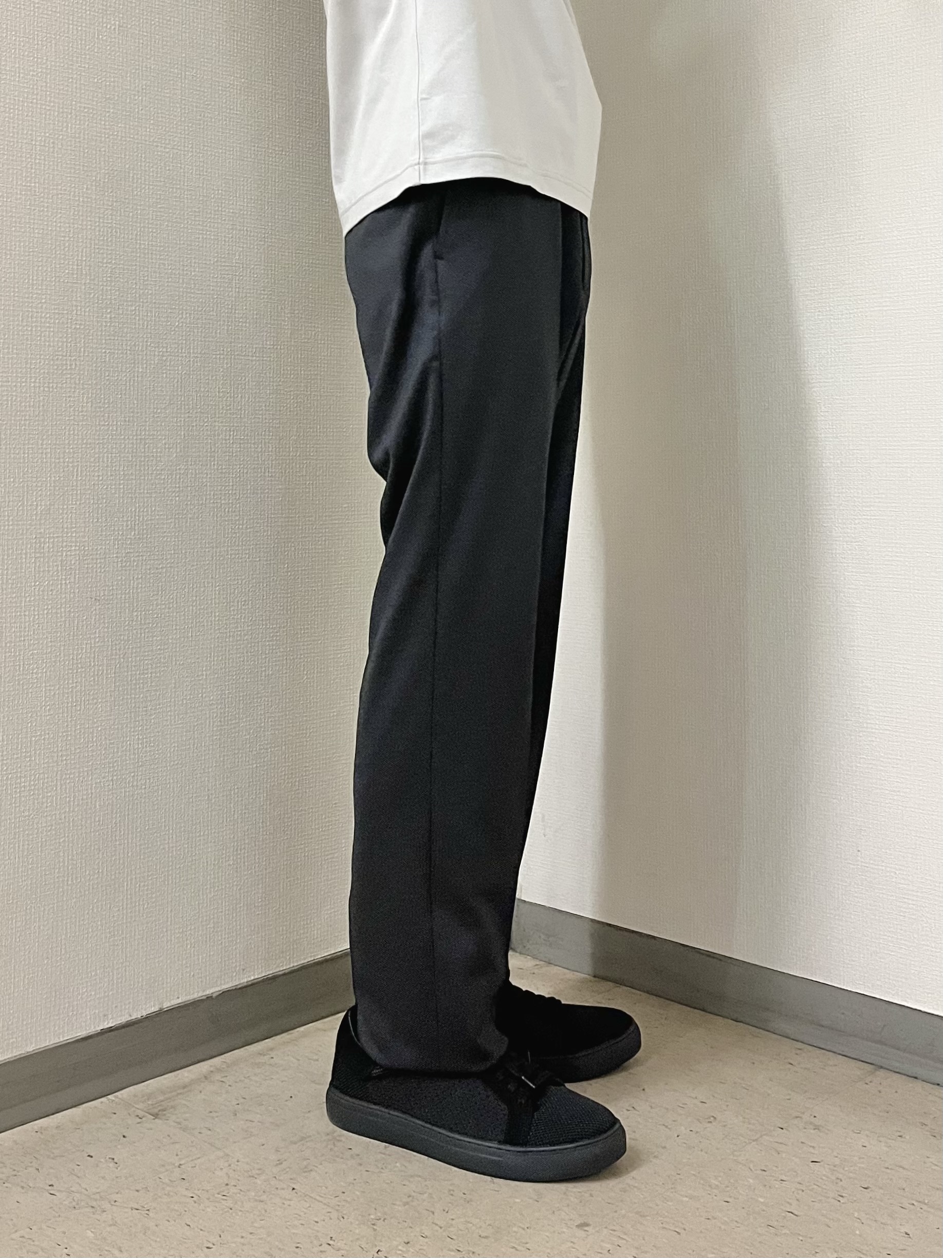URAさんの「TAKEO KIKUCHI｜【BOWLER HAT LABEL】ピンヘッドジャージ ジャケット」を使ったコーディネート