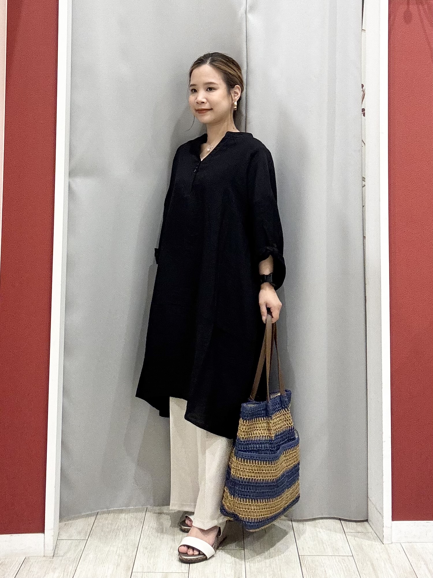 shioさんの「SHOO･LA･RUE｜【ひんやり/S-LL/洗濯機可】体型カバーにも ゆるっとリラックスチュニック」を使ったコーディネート