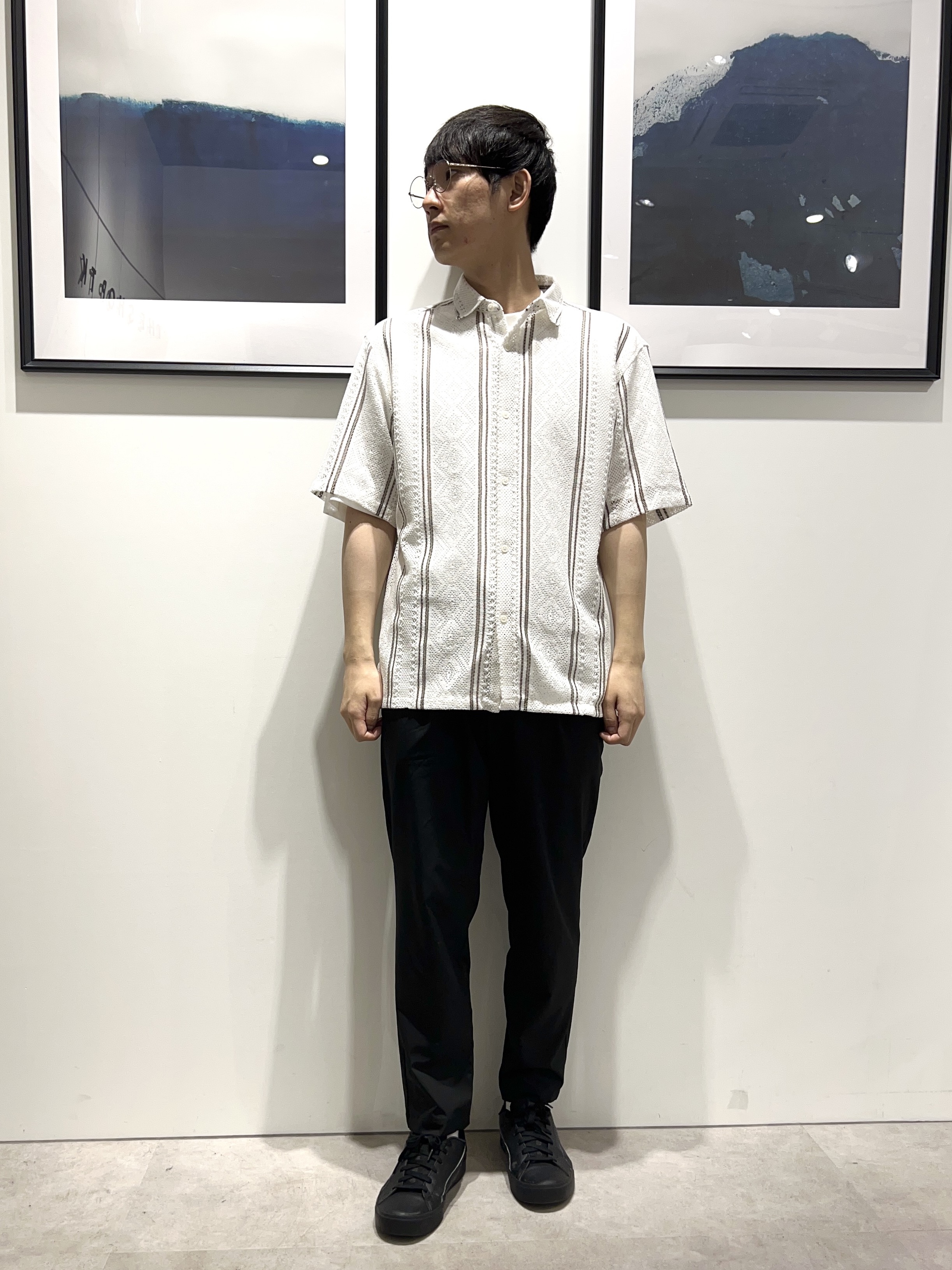 。さんの「THE SHOP TK｜【2点セット】クラフトレース 半袖シャツ＋半袖Tシャツ」を使ったコーディネート
