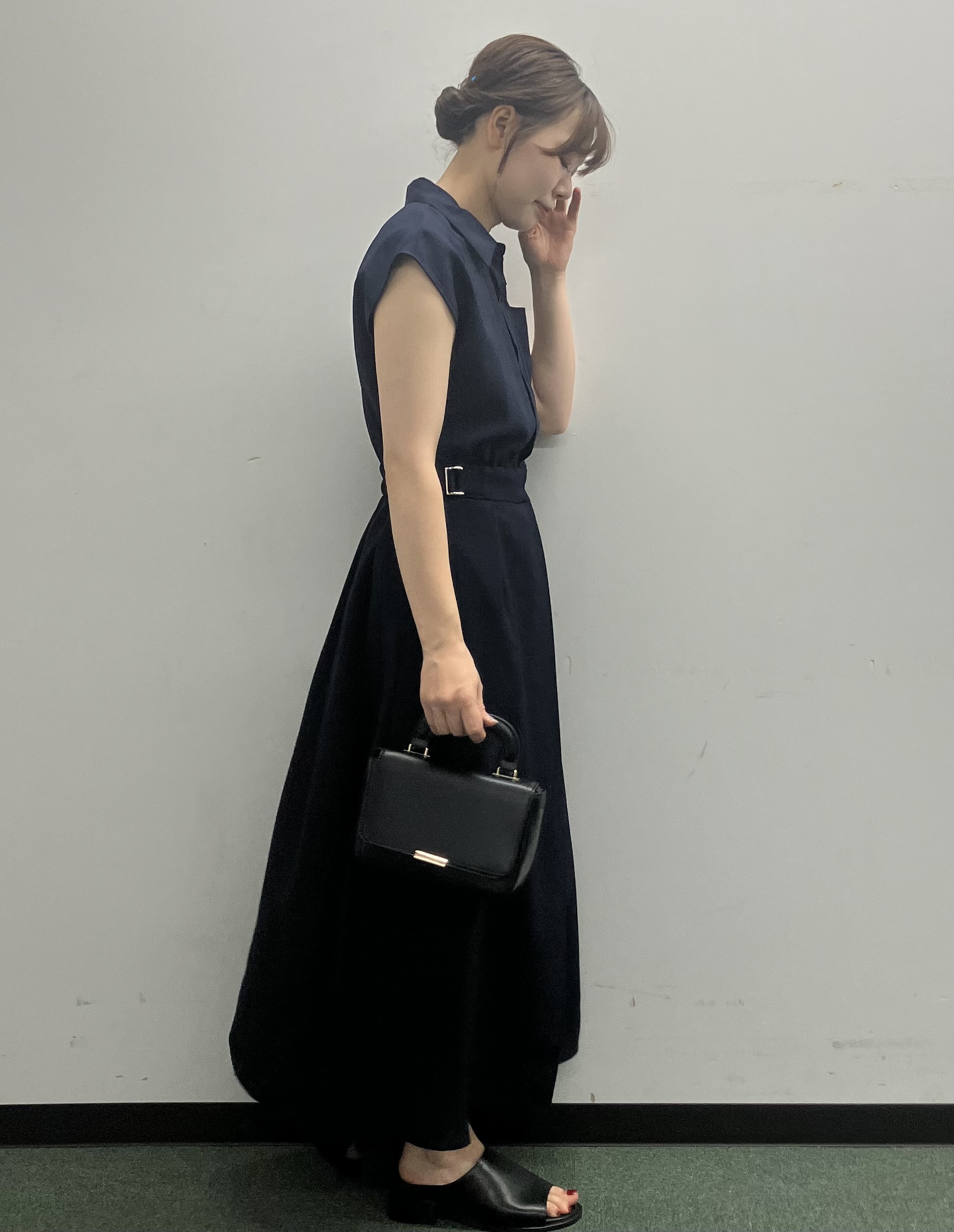 MAYUKIさんの「index｜【接触冷感／吸水速乾】フレンチスリーブシャツワンピース《イージーアイロン／洗濯機OK》」を使ったコーディネート