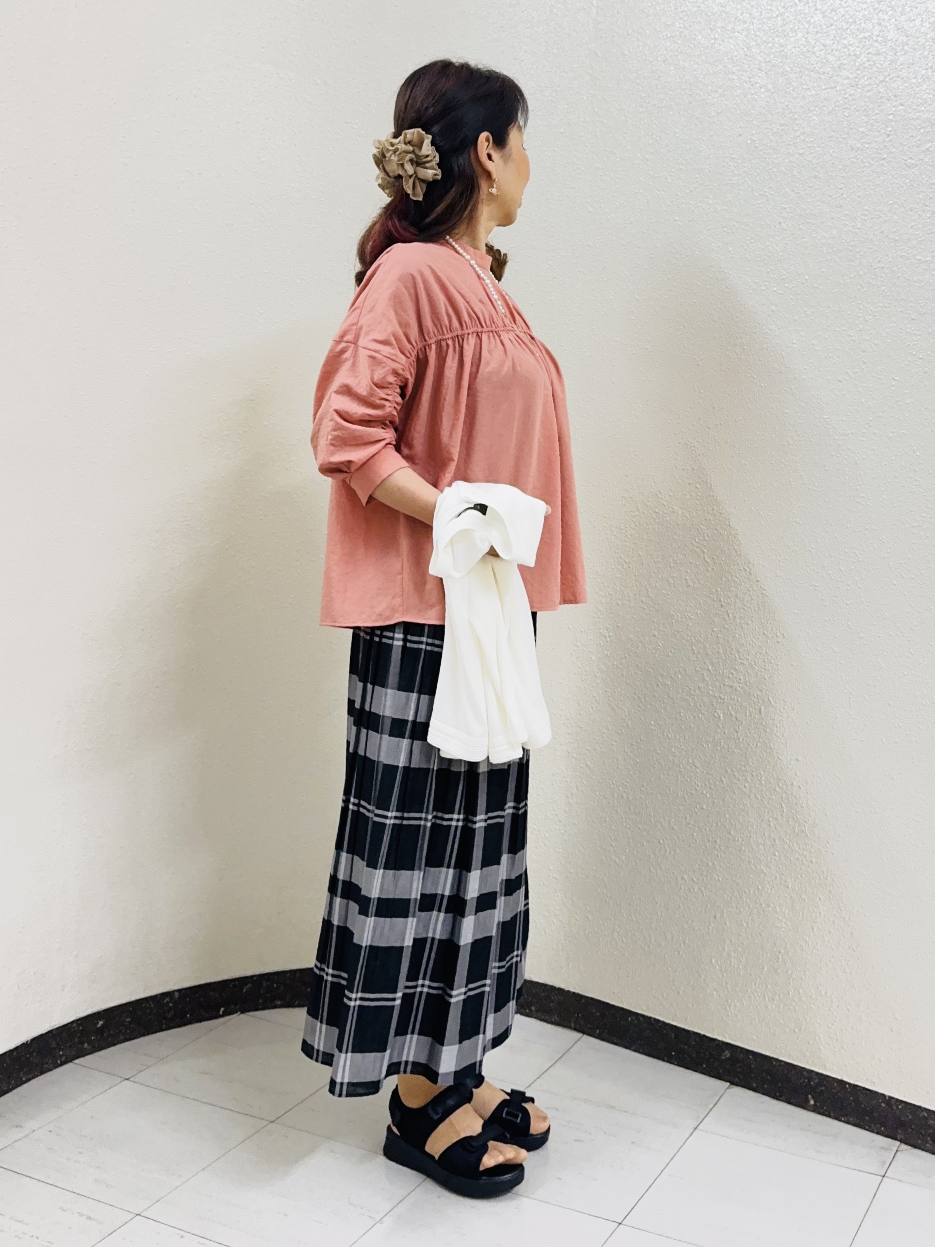 ⭐︎Eimi⭐︎さんの「Reflect｜【手洗い可】プチハイネック ギャザーブラウス」を使ったコーディネート