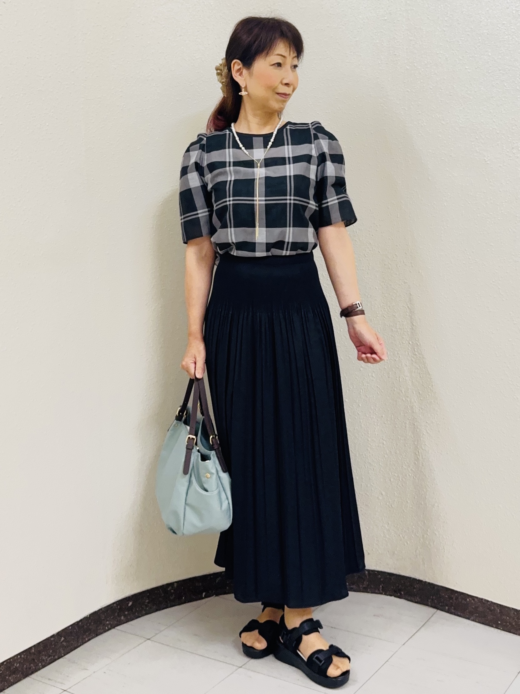 ⭐︎Eimi⭐︎さんの「Reflect｜【セットアップ／手洗い可】チェック柄パフスリーブブラウス」を使ったコーディネート