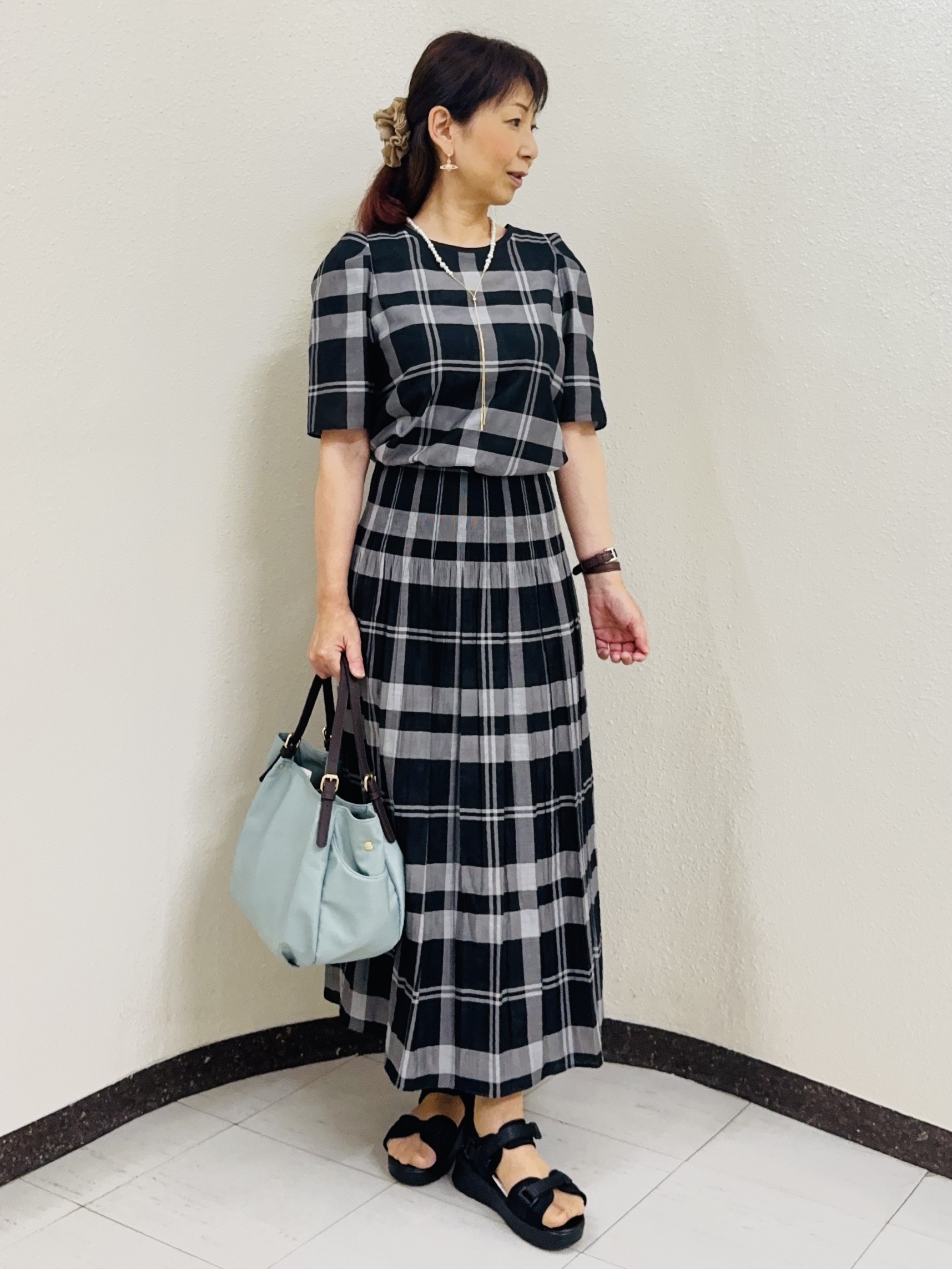 ⭐︎Eimi⭐︎さんの「Reflect｜【セットアップ／手洗い可】チェック柄パフスリーブブラウス」を使ったコーディネート