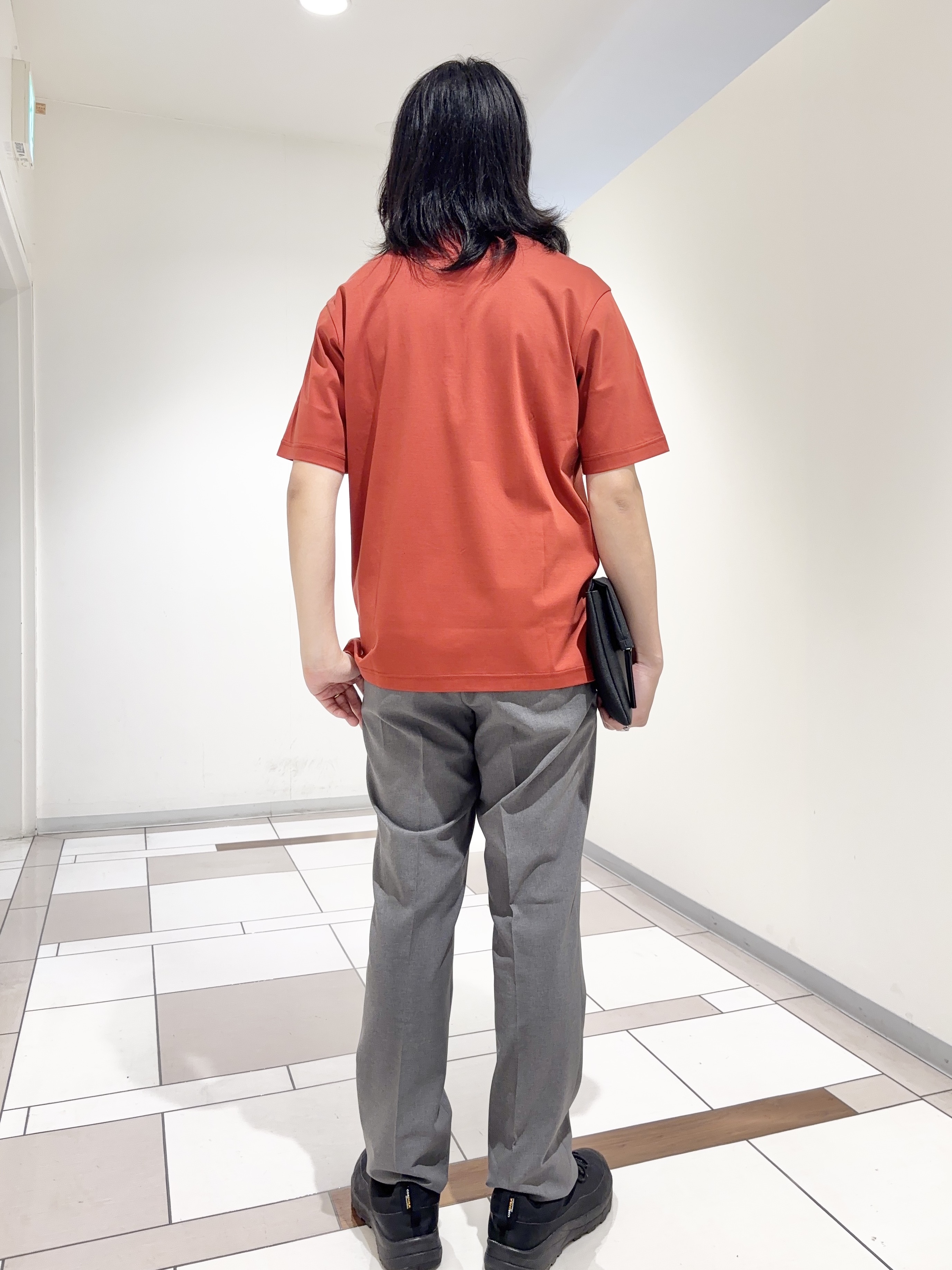 及川さんの「TAKEO KIKUCHI｜【接触冷感】アイスクリアコットン ワンポイント ポロシャツ」を使ったコーディネート