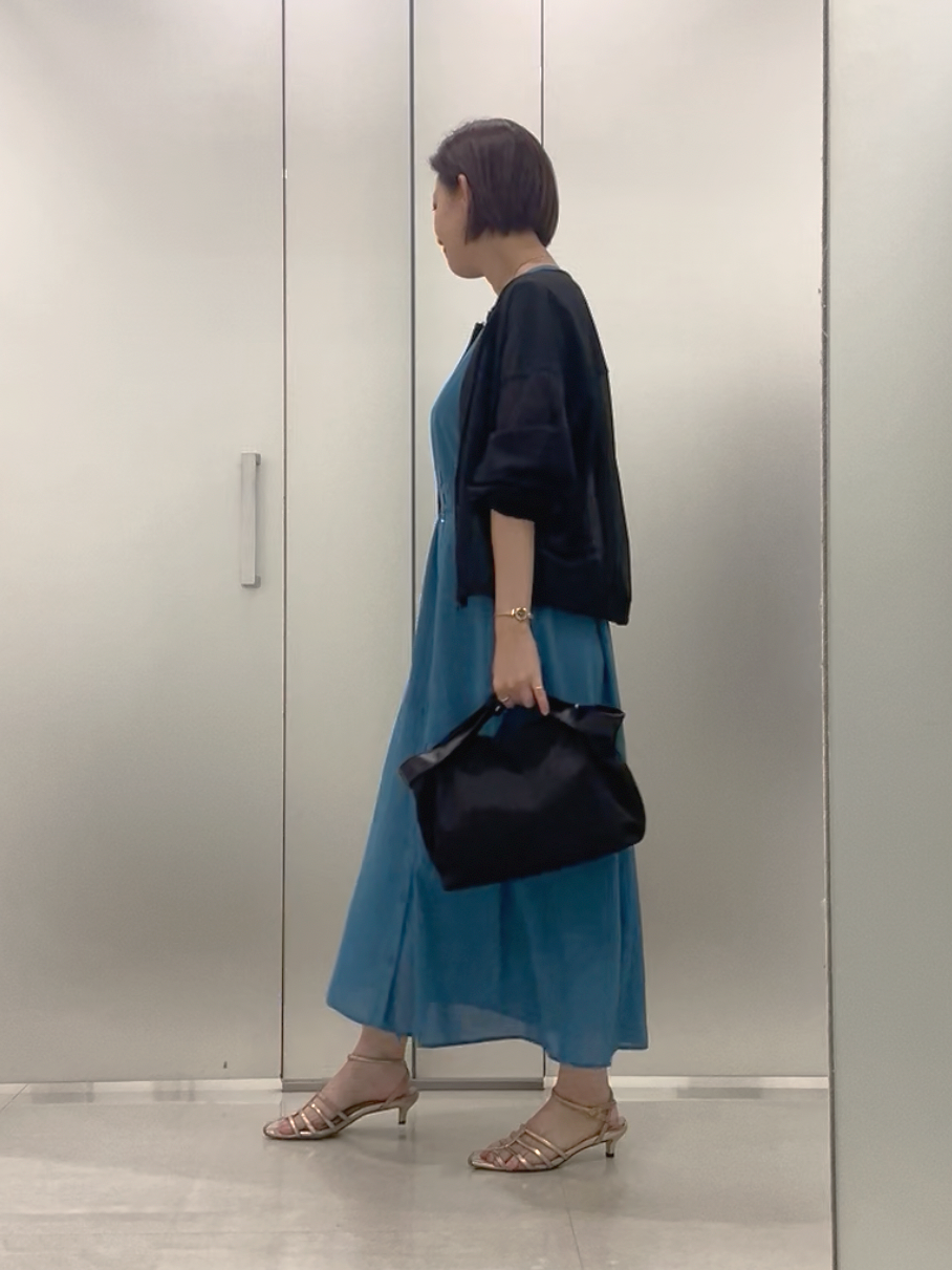 まどかさんの「UNTITLED｜トリコットシアーブラウス」を使ったコーディネート