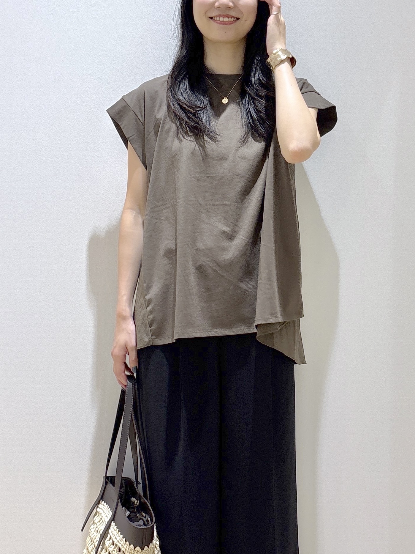 sachikoさんの「OPAQUE.CLIP｜【接触冷感】バックフレアドッキングカットソー《洗濯機OK》」を使ったコーディネート