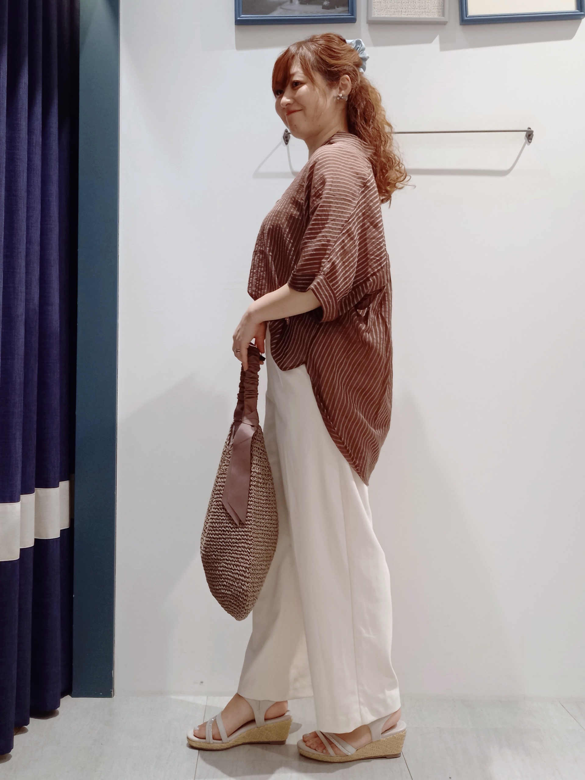 miiさんの「grove｜【洗濯機◎・体型カバー】ON/OFF使える、シアースキッパーシャツ」を使ったコーディネート
