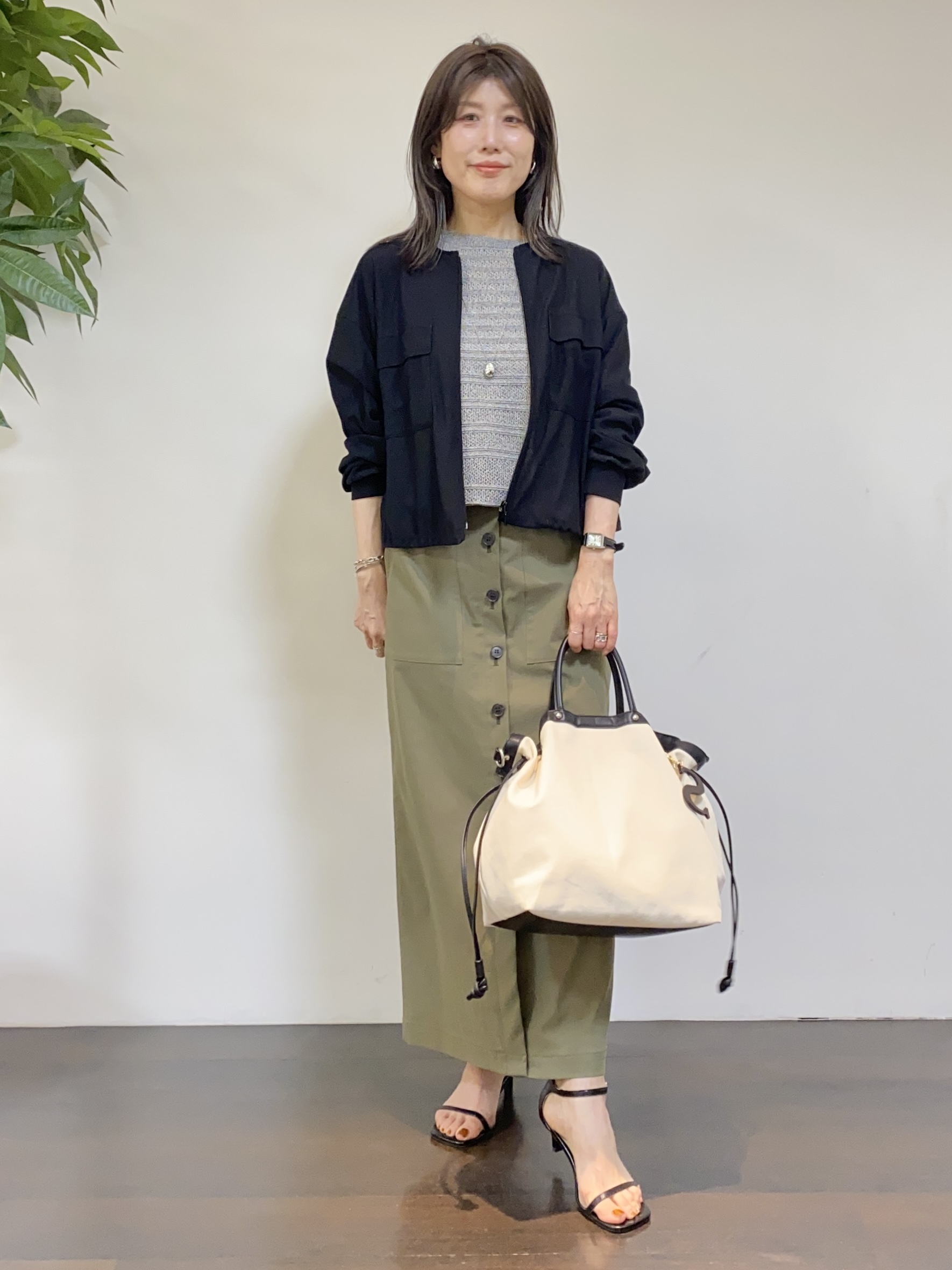 tomoさんの「UNTITLED｜【古畑星夏さん着用/洗える】シアーブルゾン」を使ったコーディネート