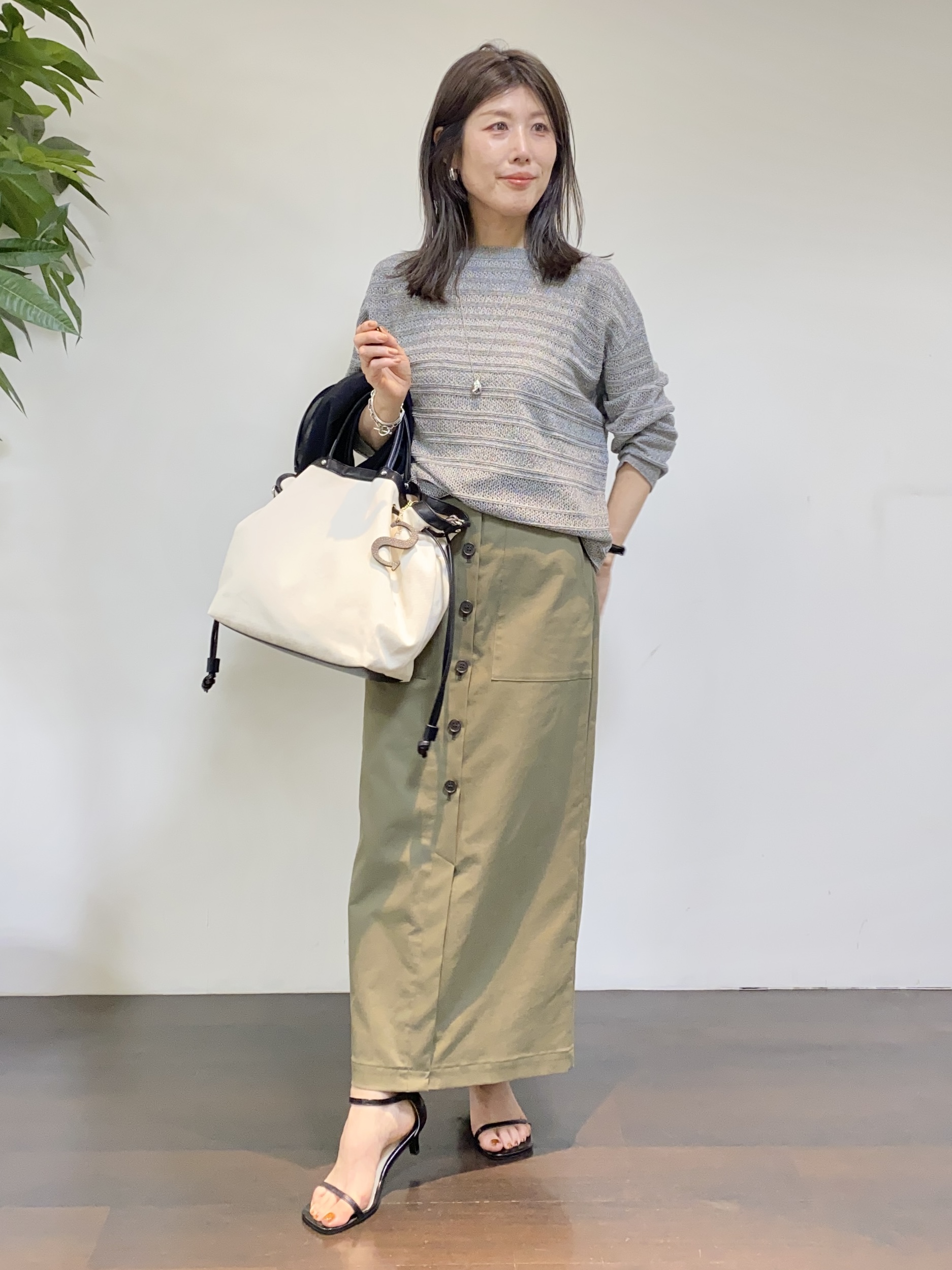 tomoさんの「UNTITLED｜【古畑星夏さん着用/洗える】シアーブルゾン」を使ったコーディネート