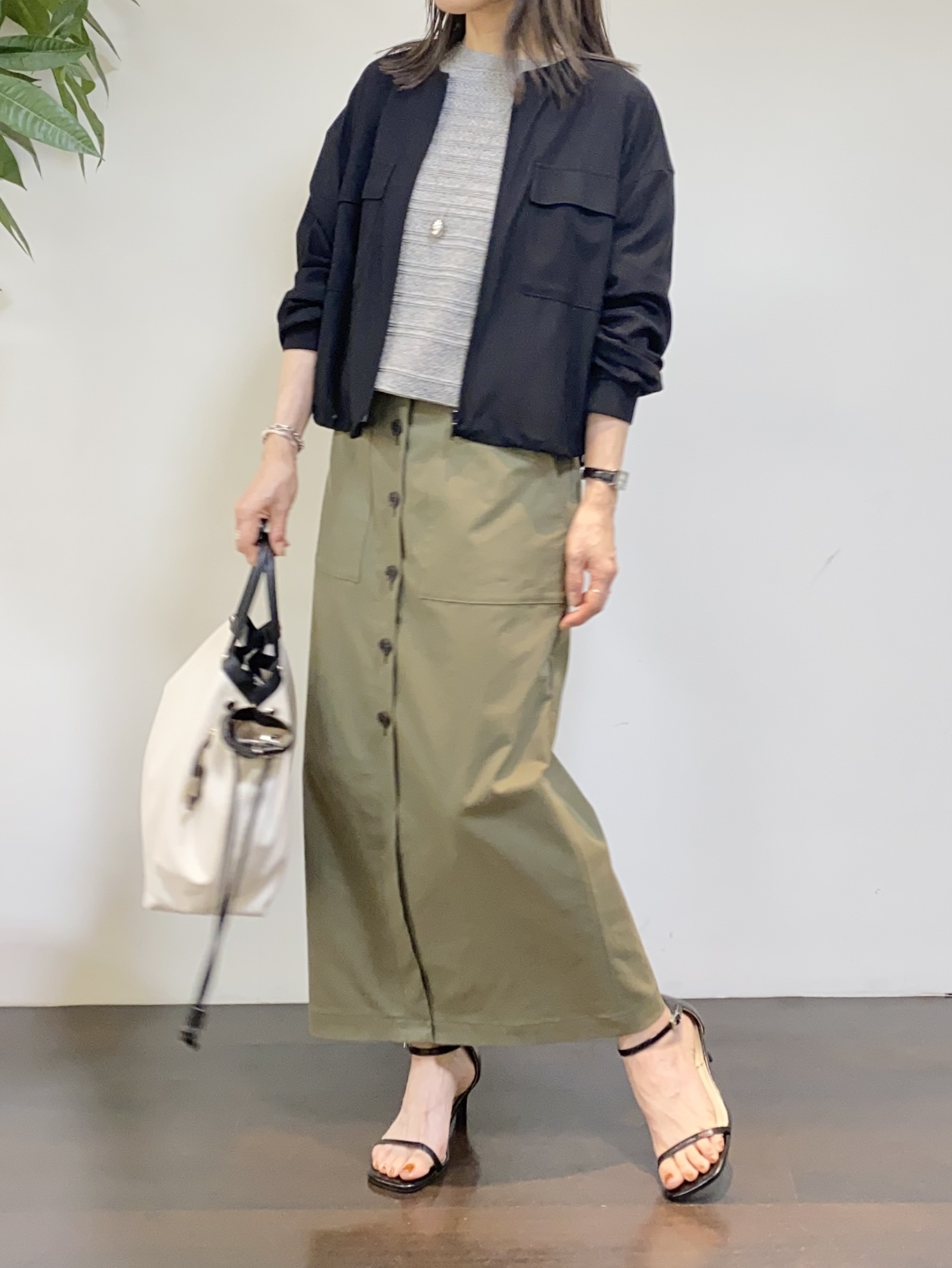 tomoさんの「UNTITLED｜【古畑星夏さん着用/洗える】シアーブルゾン」を使ったコーディネート