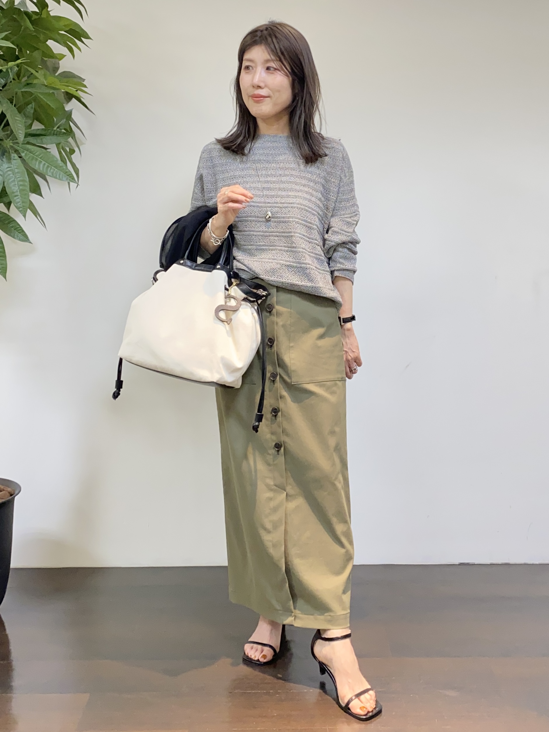tomoさんの「UNTITLED｜【古畑星夏さん着用/洗える】シアーブルゾン」を使ったコーディネート