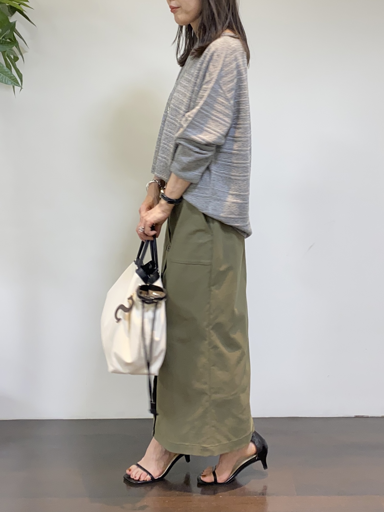 tomoさんの「UNTITLED｜【古畑星夏さん着用/洗える】シアーブルゾン」を使ったコーディネート