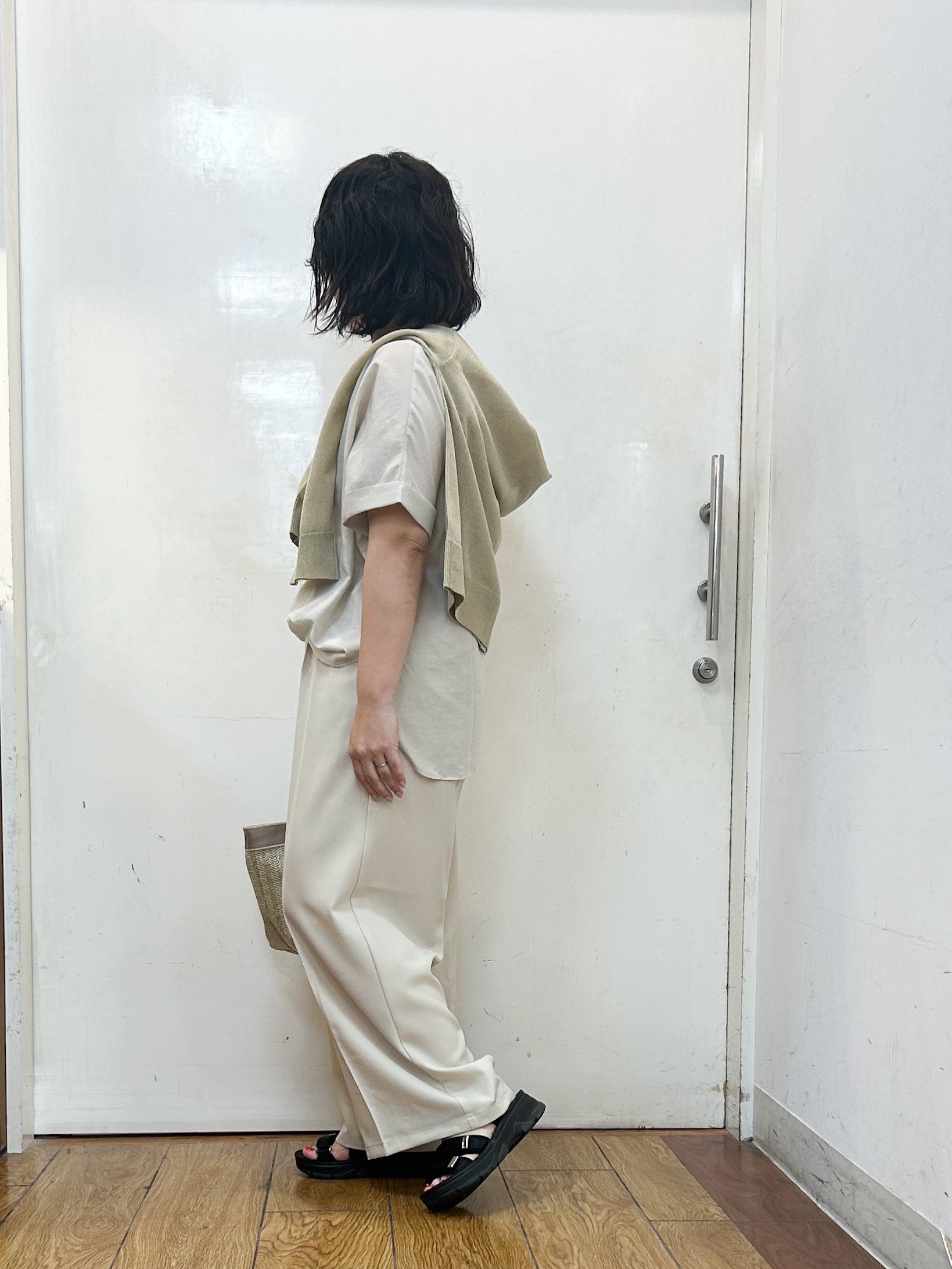 haruさんの「SHOO･LA･RUE｜【さらり快適/洗濯機可/S-LL】シアーラメカーディガン」を使ったコーディネート