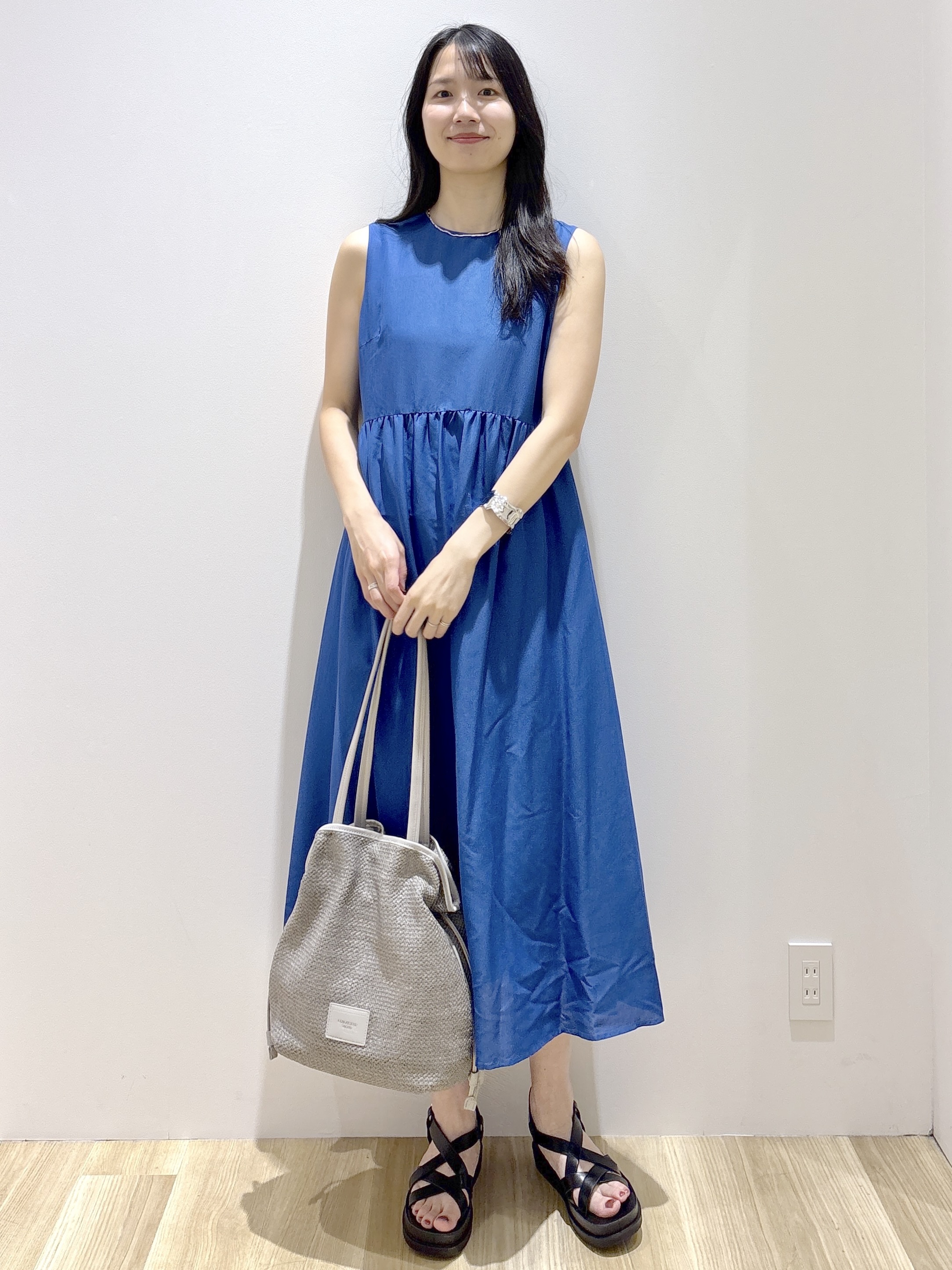 sachikoさんの「OPAQUE.CLIP｜【接触冷感】麻混シアーノースリーブワンピース《洗濯機OK》」を使ったコーディネート