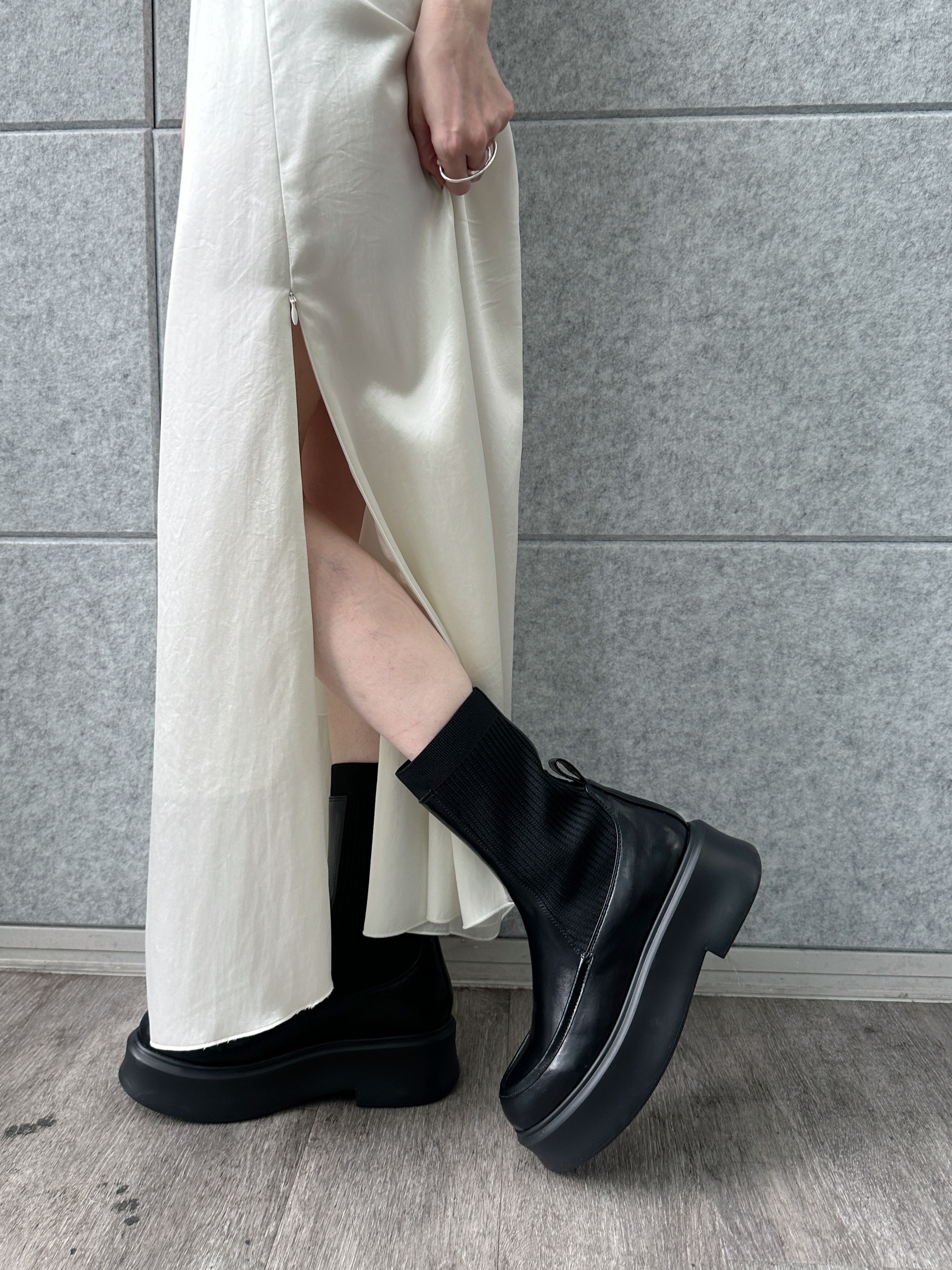 Buyer sakkoさんの「CODE A｜frill mini tee」を使ったコーディネート