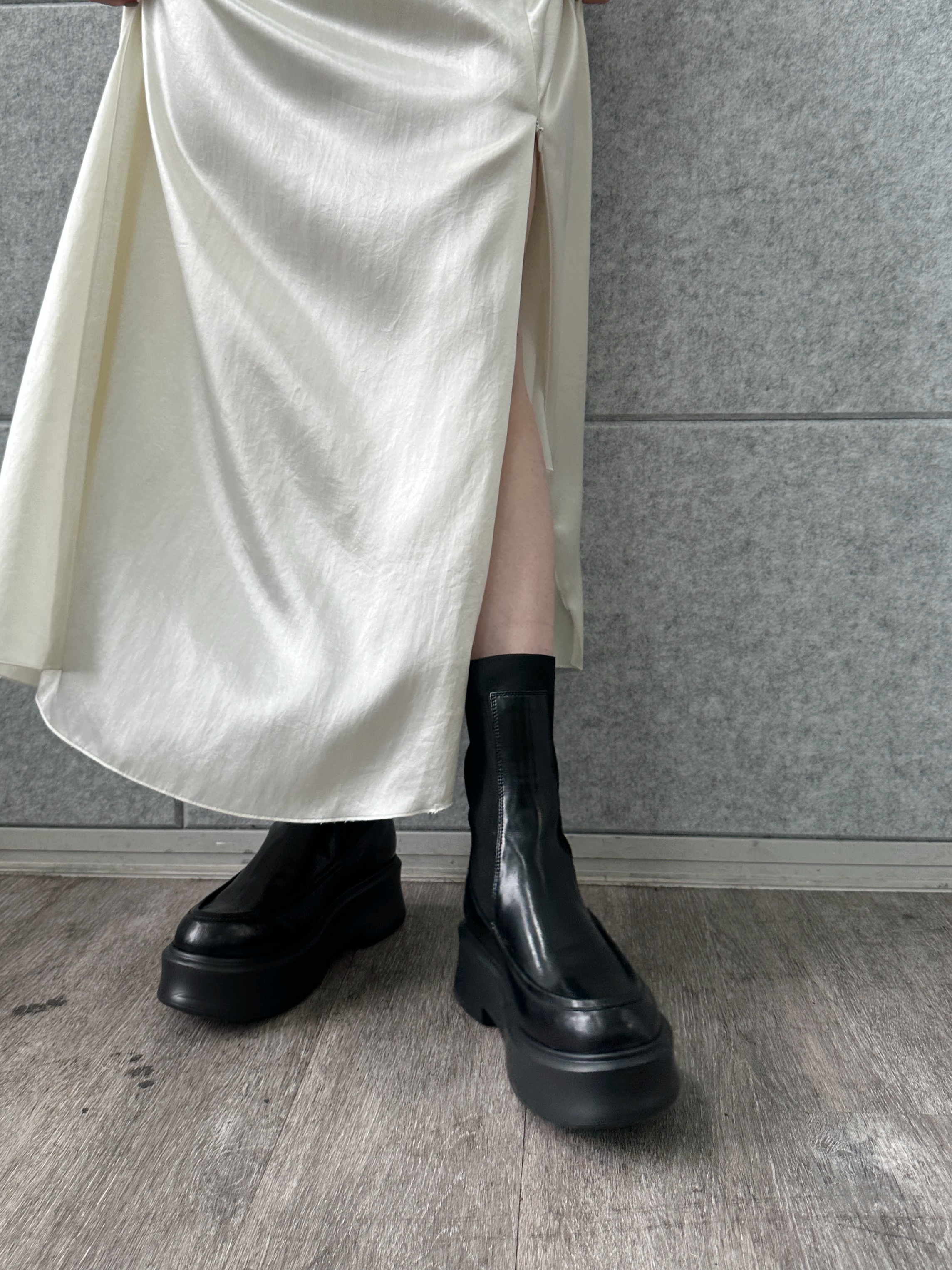 Buyer sakkoさんの「CODE A｜frill mini tee」を使ったコーディネート