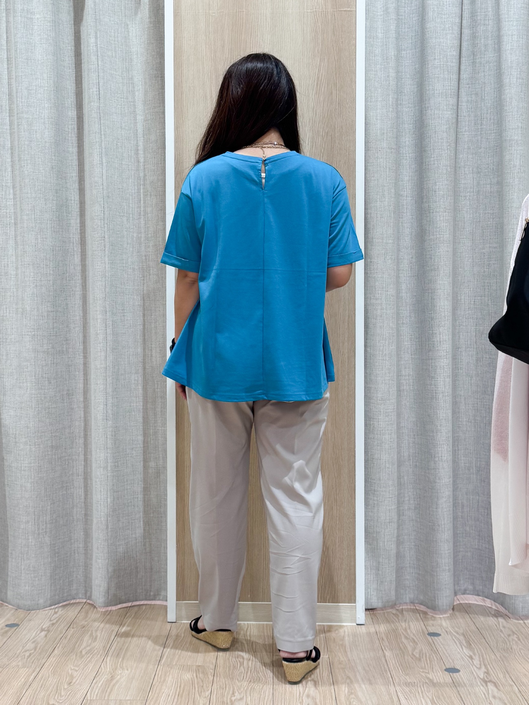 sachiさんの「grove｜【遮熱／吸水速乾／接触冷感／UVカット】フレアシルエットTシャツ」を使ったコーディネート