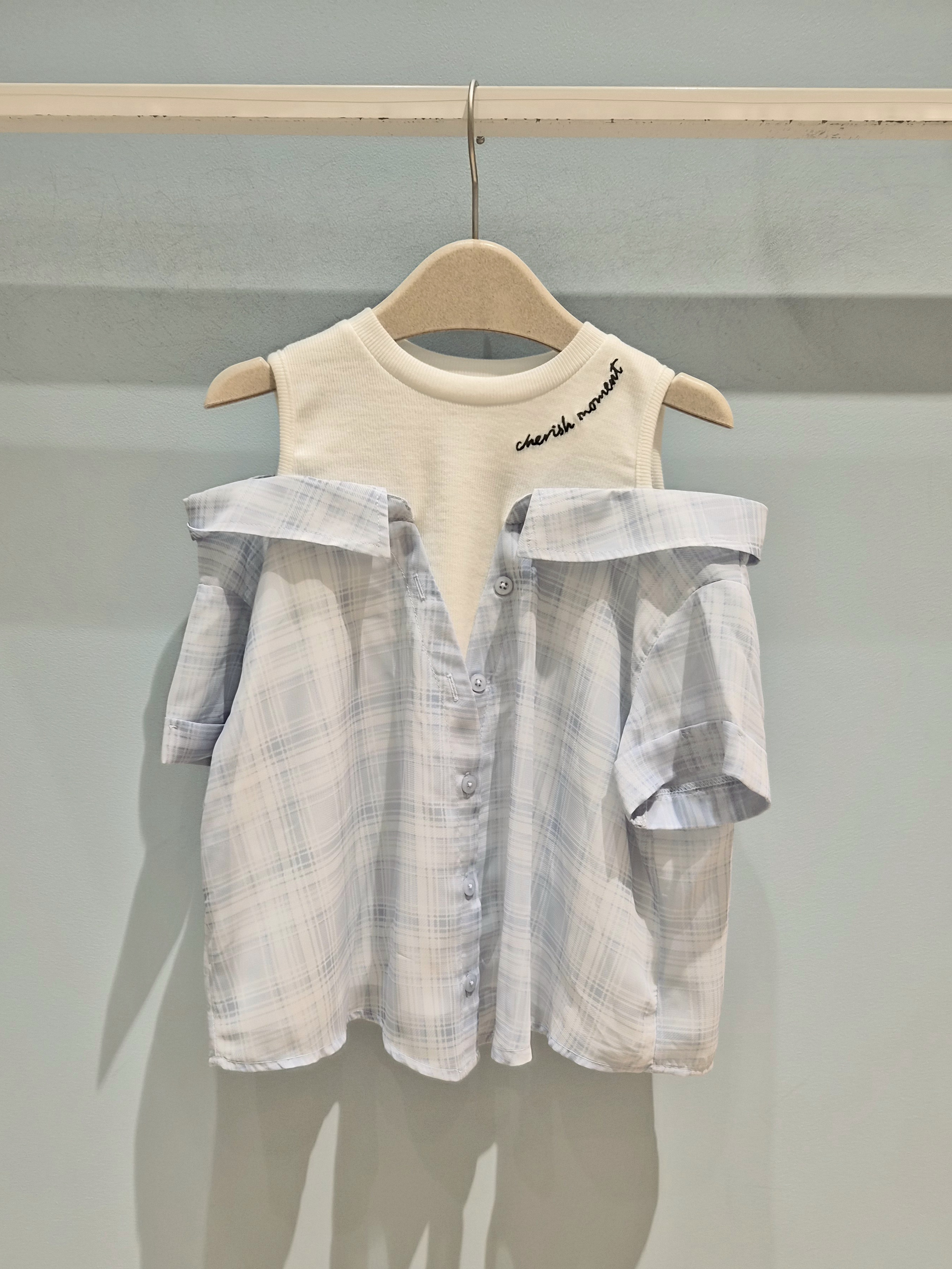 harumiruさんの「SHOO･LA･RUE｜【110-140cm】チェックシャツデザイントップス」を使ったコーディネート