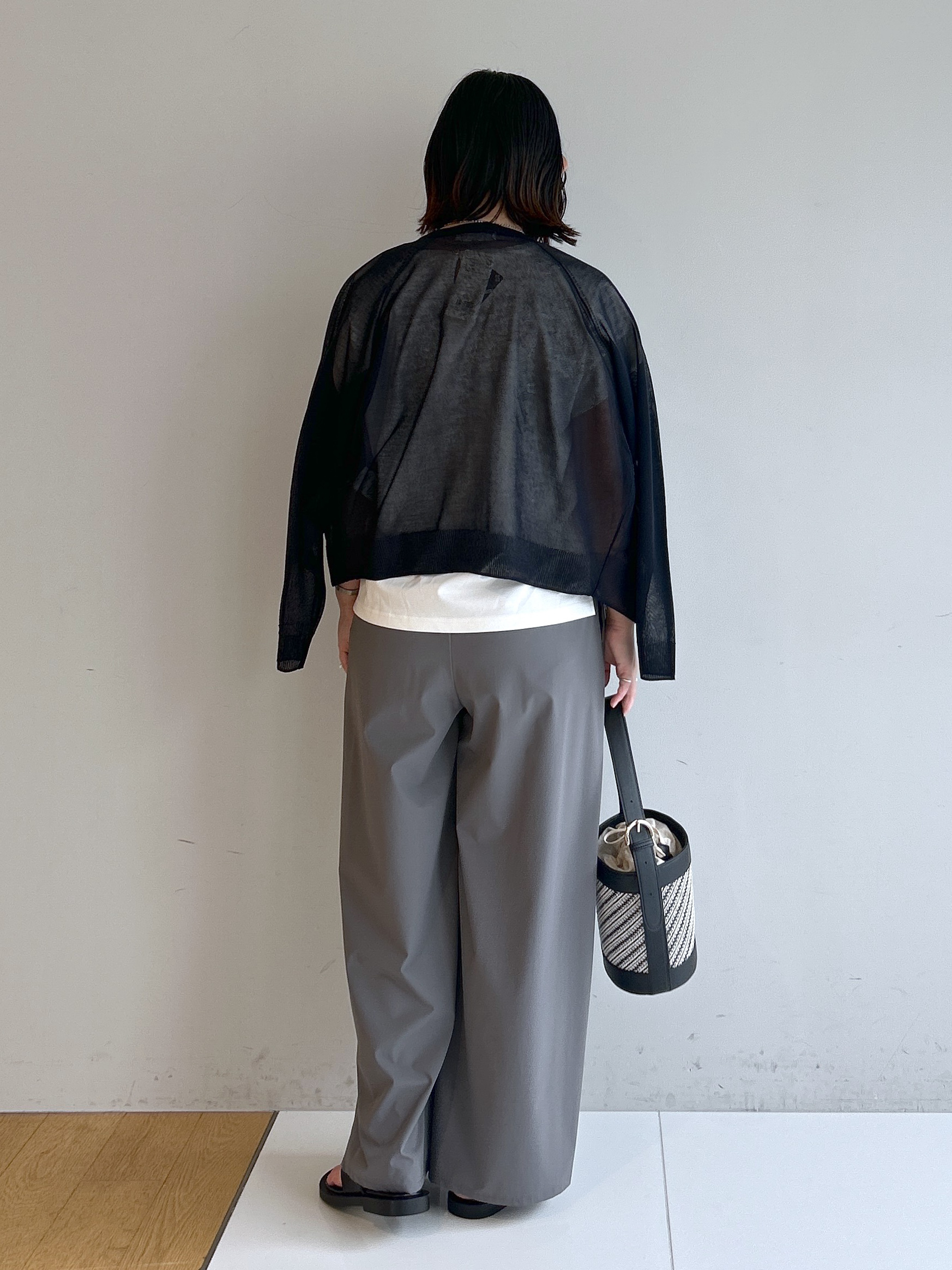 Hirokaさんの「Dessin｜【UVカット/接触冷感】美光沢カットソー」を使ったコーディネート