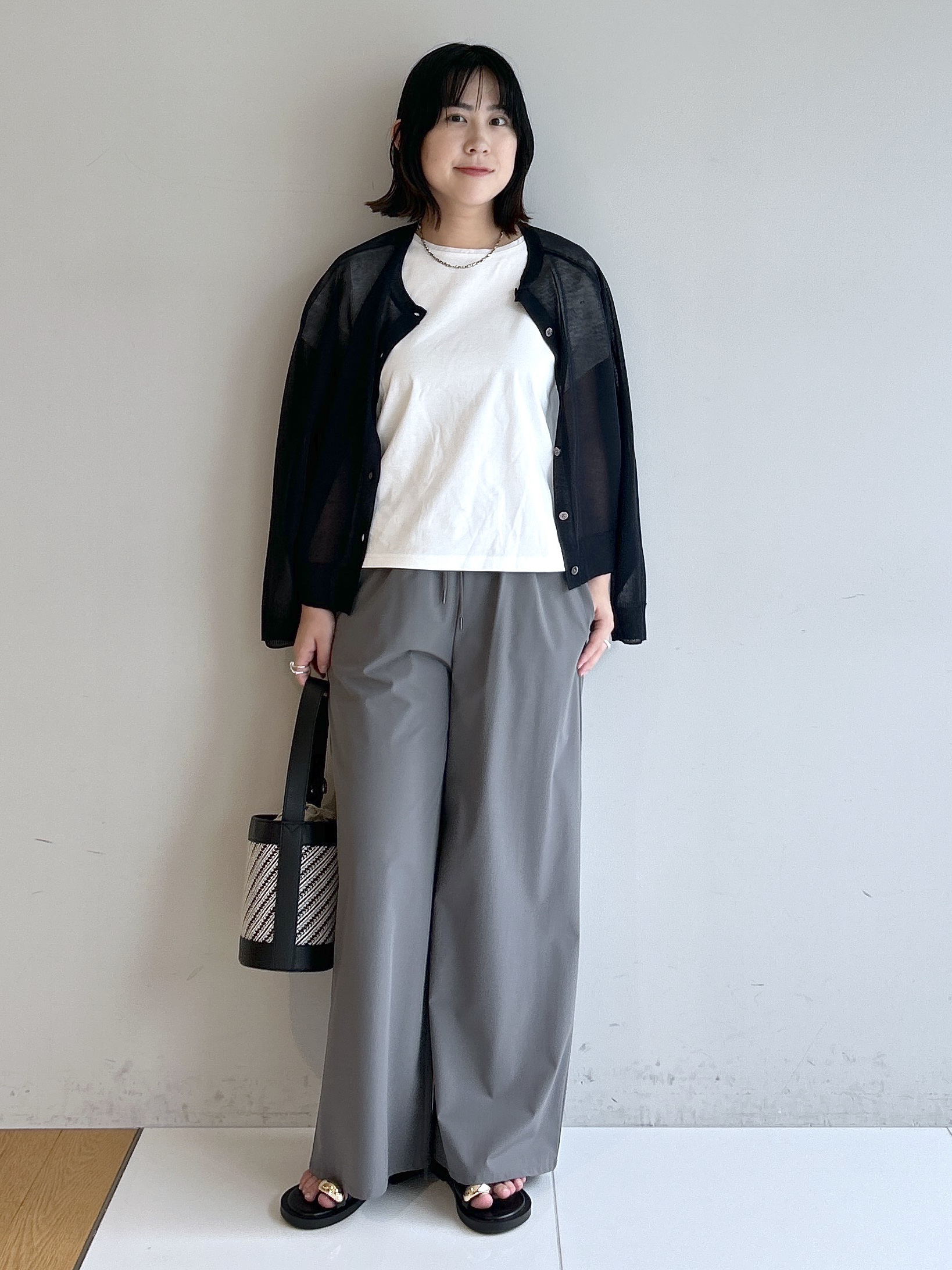 Hirokaさんの「Dessin｜【UVカット/接触冷感】美光沢カットソー」を使ったコーディネート