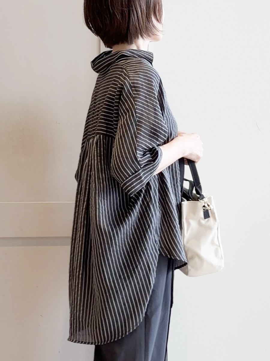 yamakoさんの「grove｜【洗濯機◎・体型カバー】ON/OFF使える、シアースキッパーシャツ」を使ったコーディネート