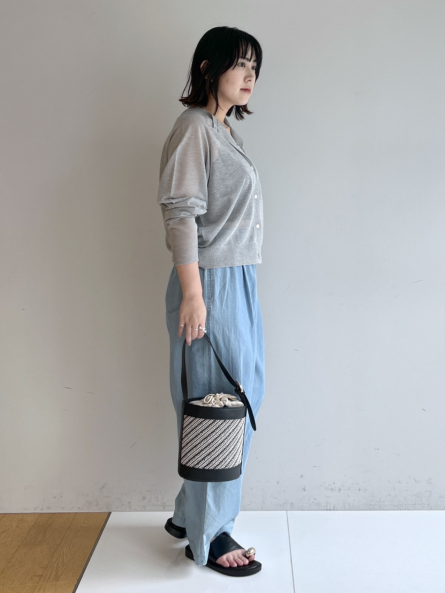 Hirokaさんの「Dessin｜お守りカーディガン -ウォッシャブル-」を使ったコーディネート