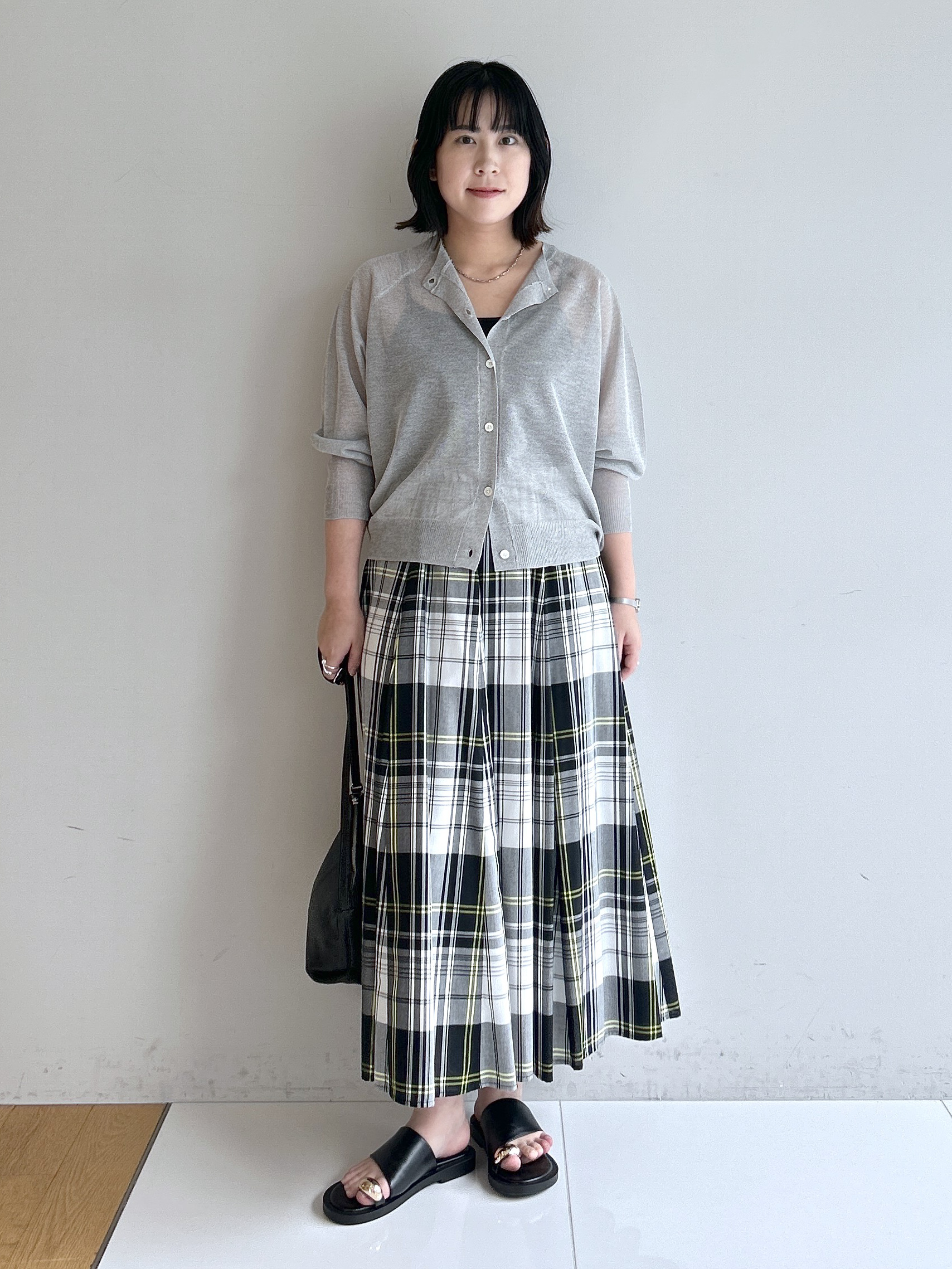 Hirokaさんの「Dessin｜お守りカーディガン -ウォッシャブル-」を使ったコーディネート