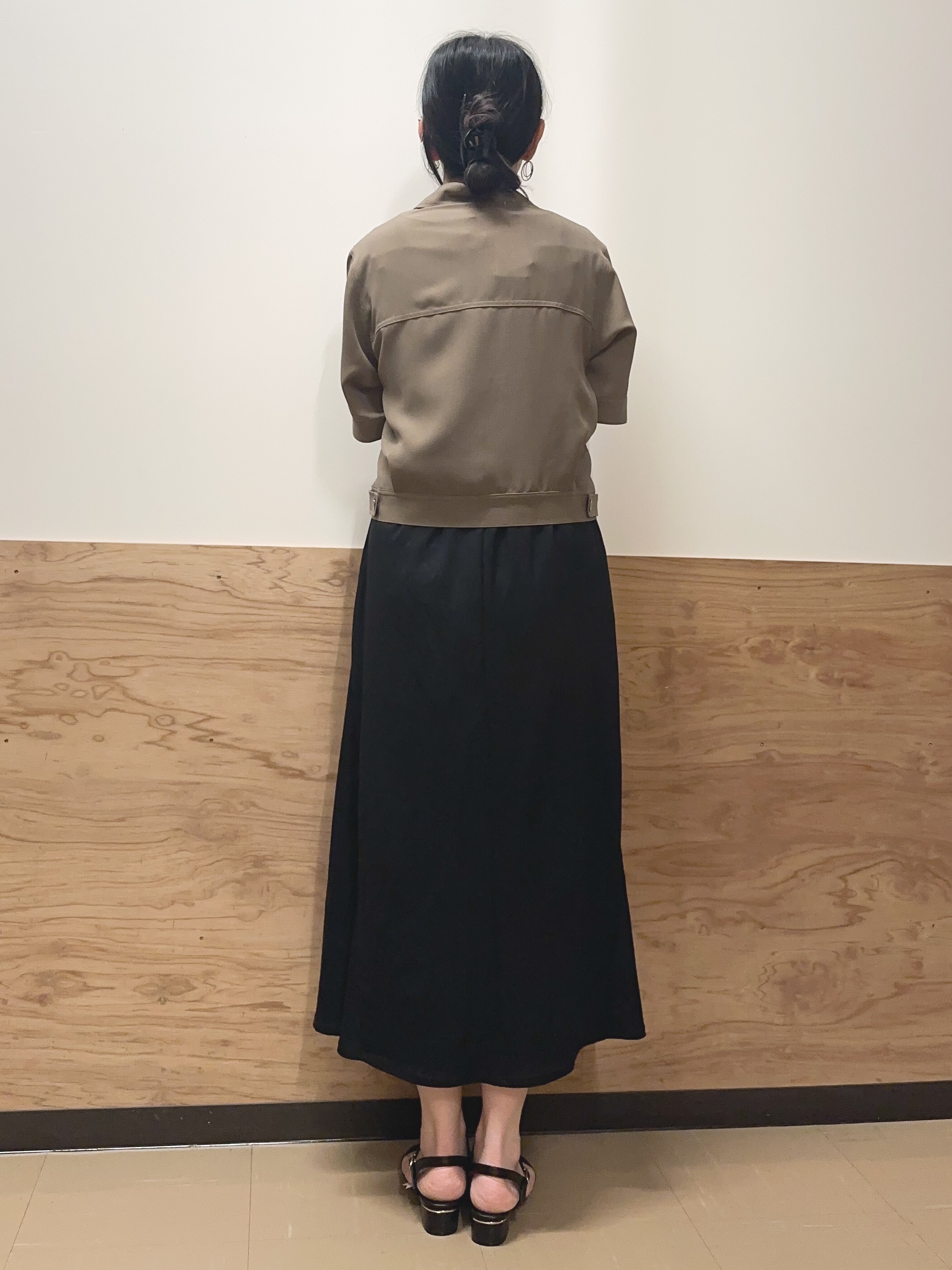 すーさんの「grove｜【吸水速乾・通気性・洗える】衿付きハーフジャケット」を使ったコーディネート