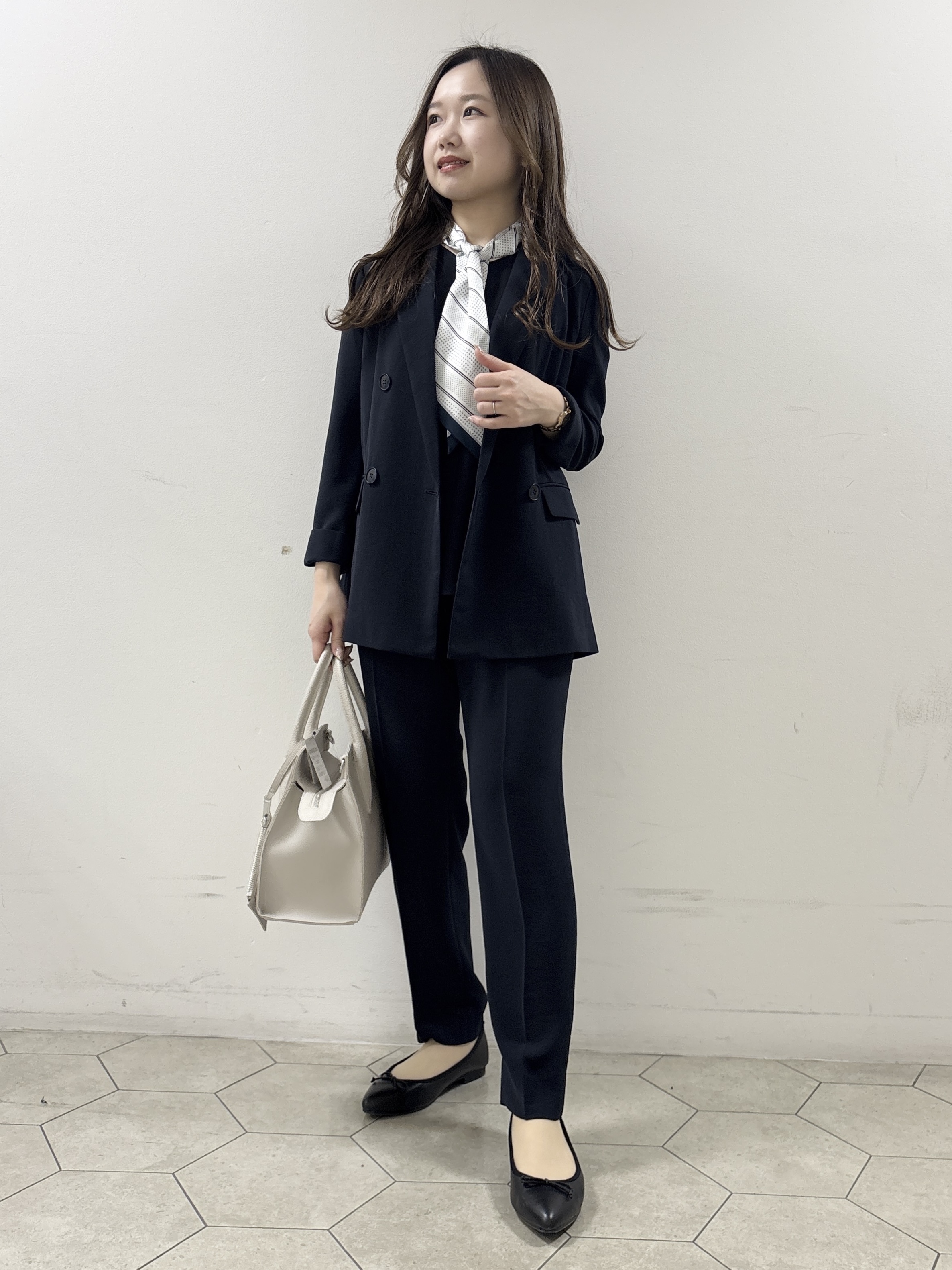 kahoさんの「INDIVI｜【着る日傘】シフォンドッキングブラウス」を使ったコーディネート