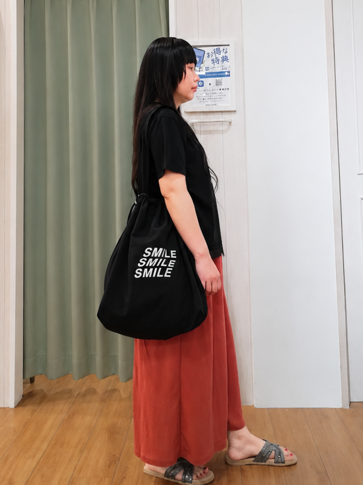あきなさんの「SHOO･LA･RUE｜【ひんやり/S-LL/洗濯機可】こなれカジュアルに やわらか ベイカー風ナロースカート」を使ったコーディネート