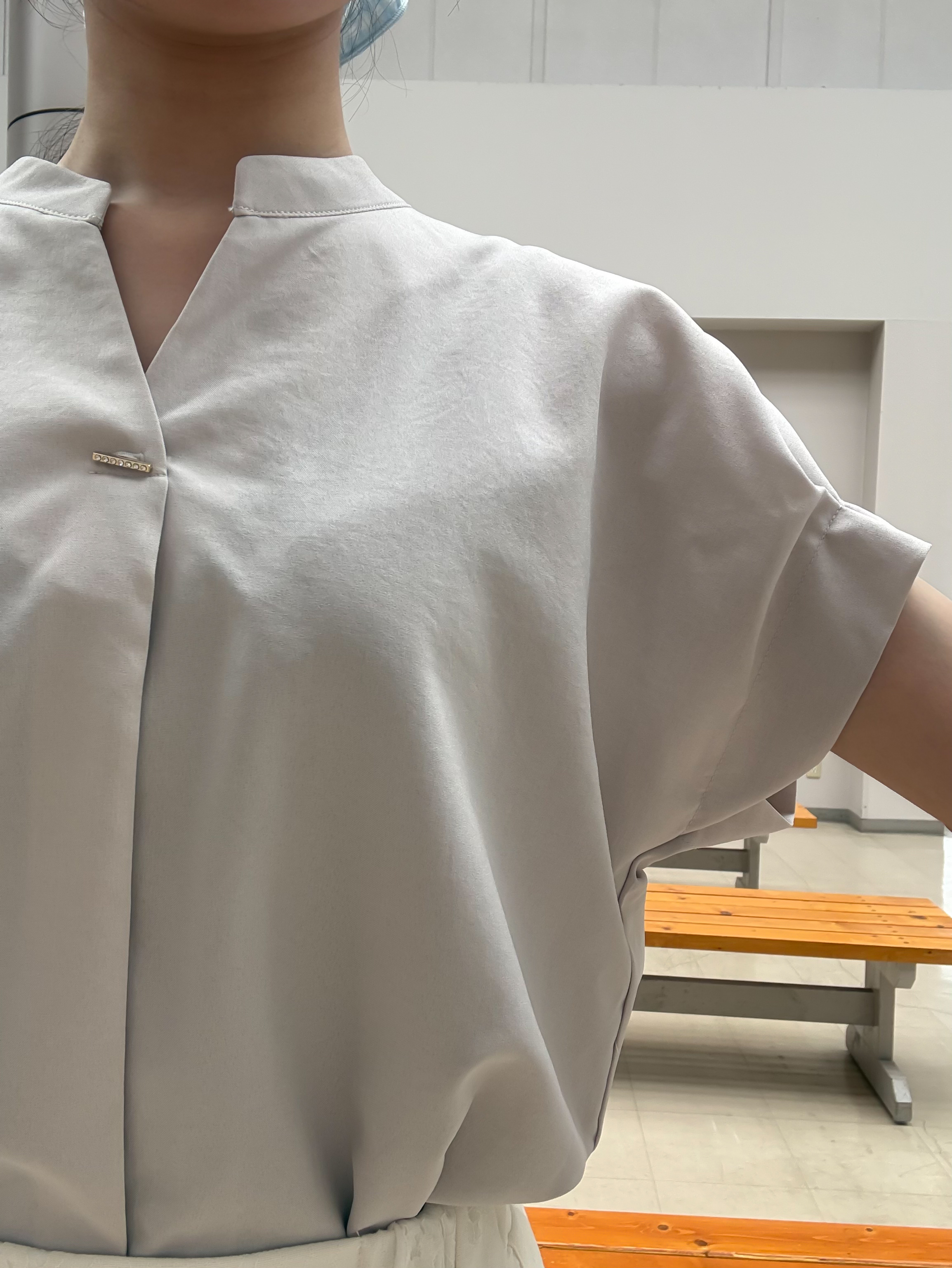 Izuさんの「index｜【接触冷感／吸水速乾】タックスキッパーブラウス《防シワ／イージーアイロン／洗濯機OK／9col》」を使ったコーディネート