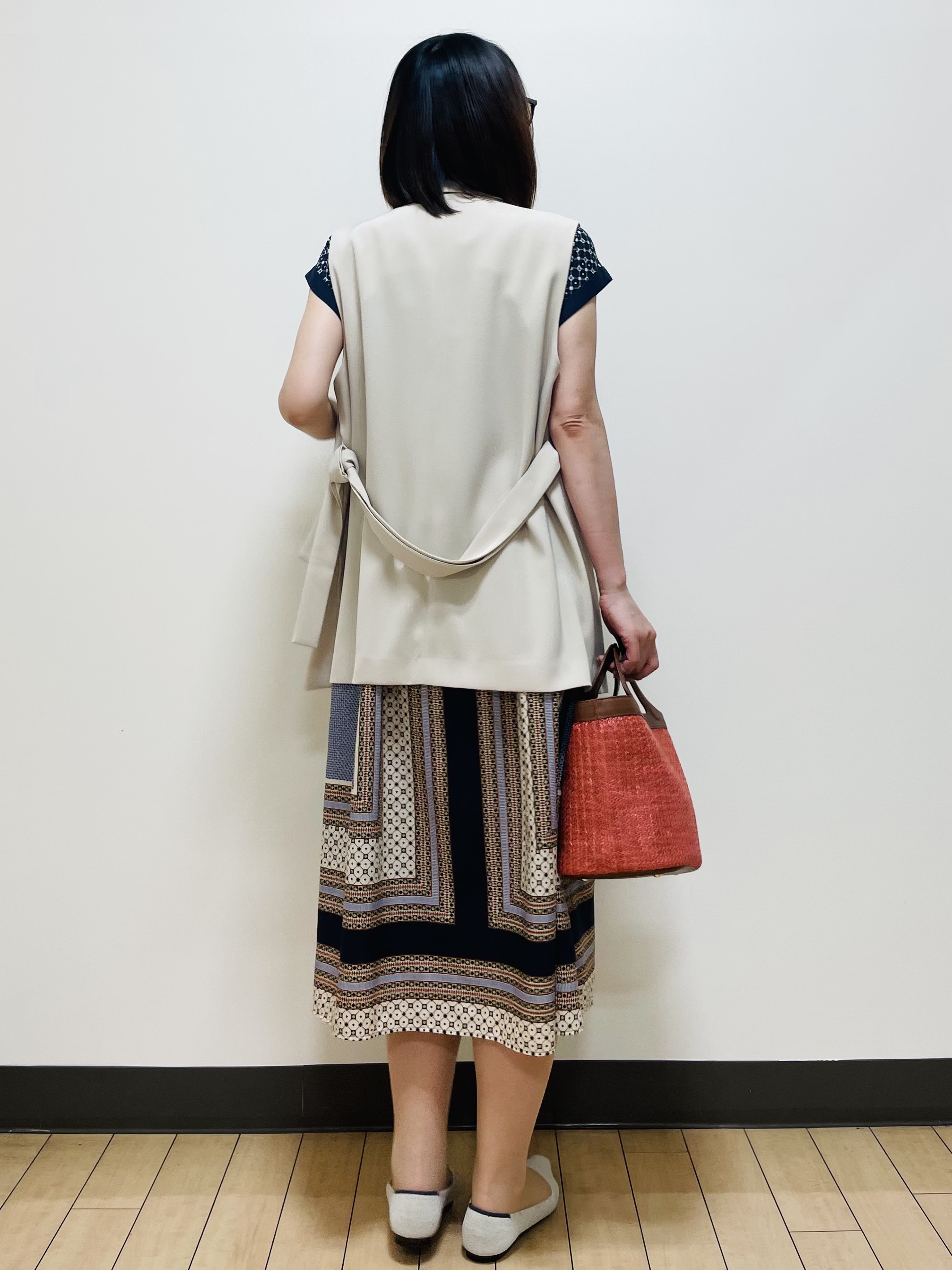 Riiさんの「Reflect｜幾何学柄フレンチスリーブワンピース」を使ったコーディネート